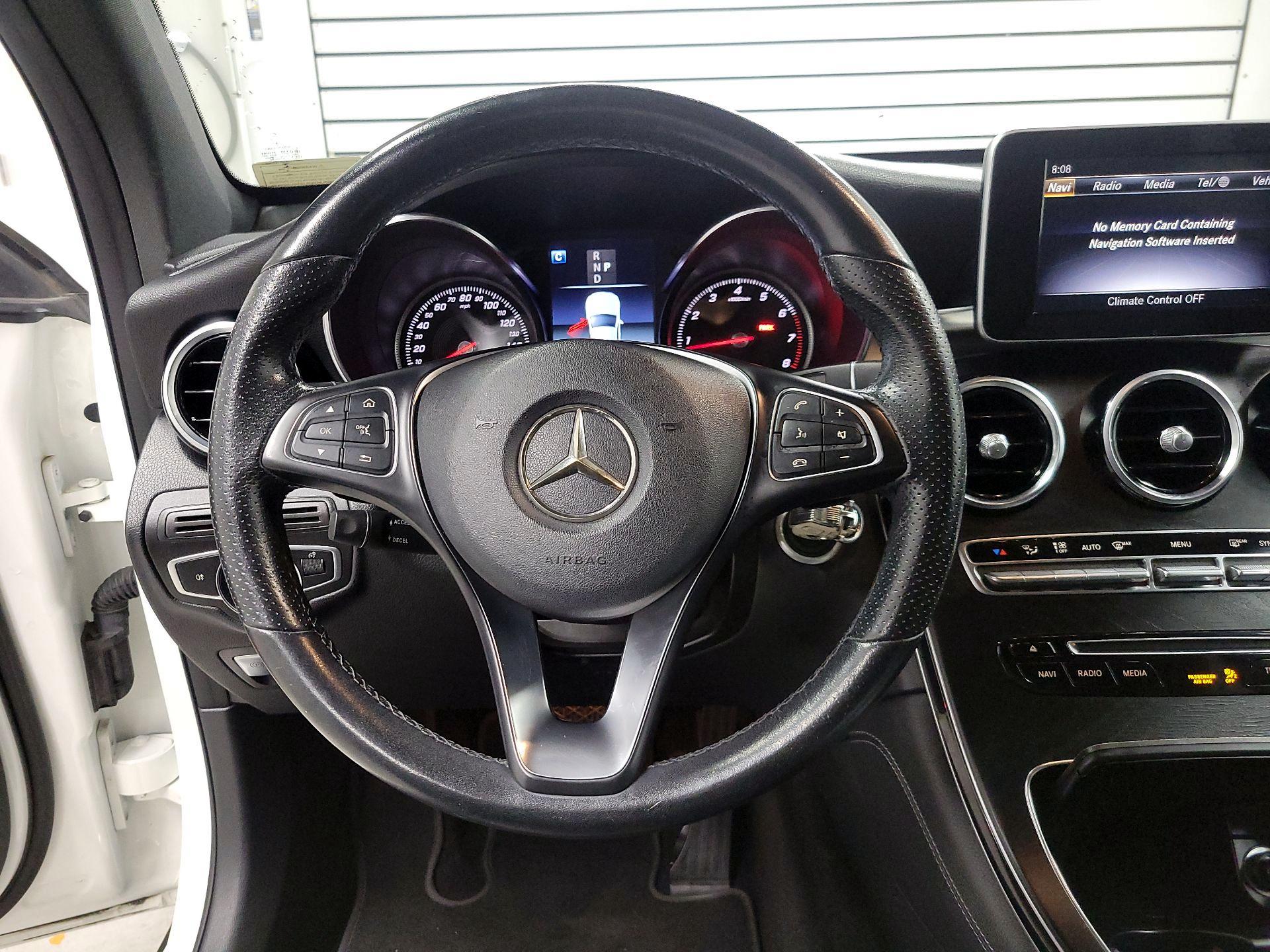 Thumbnail: 2019 Mercedes-Benz GLC - 10