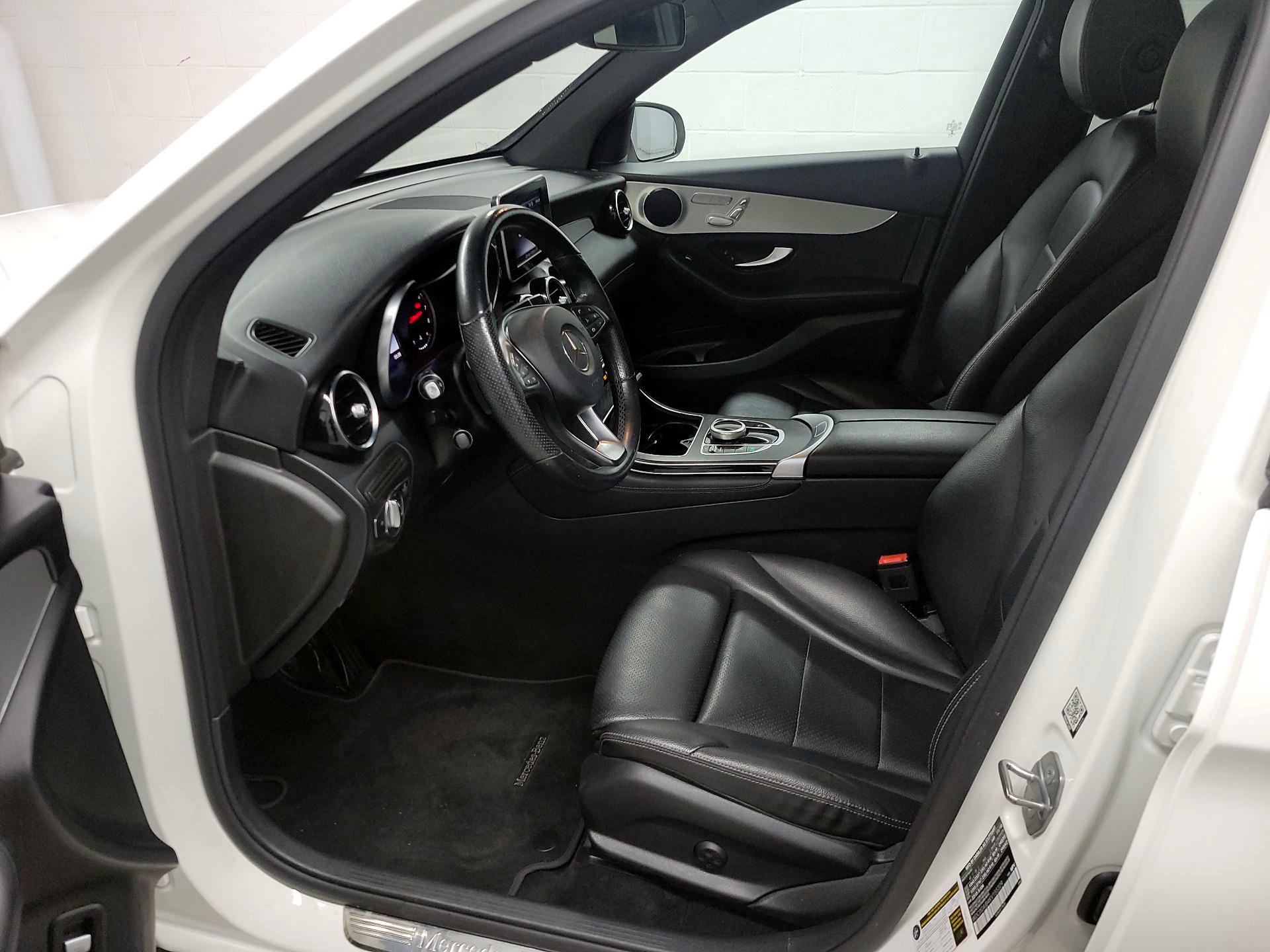 Thumbnail: 2019 Mercedes-Benz GLC - 11