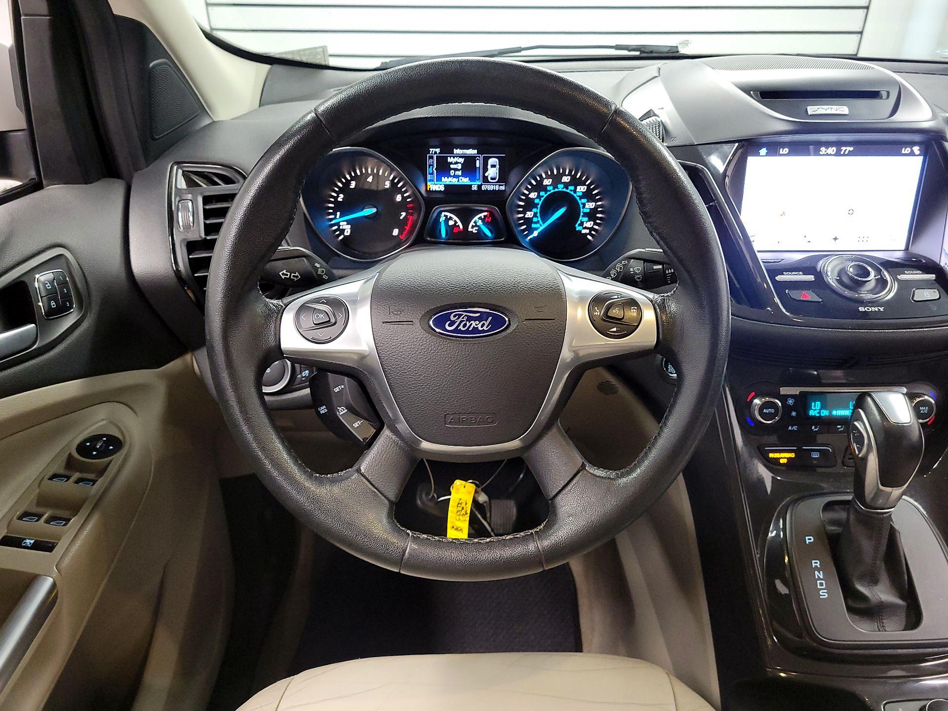 Thumbnail: 2016 Ford Escape - 10