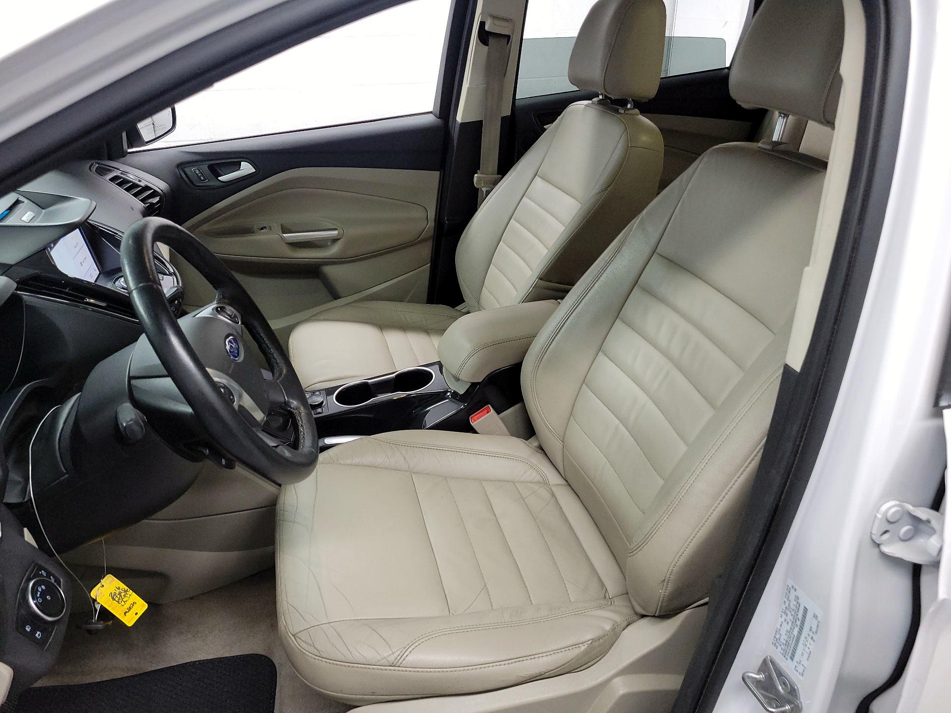 Thumbnail: 2016 Ford Escape - 11
