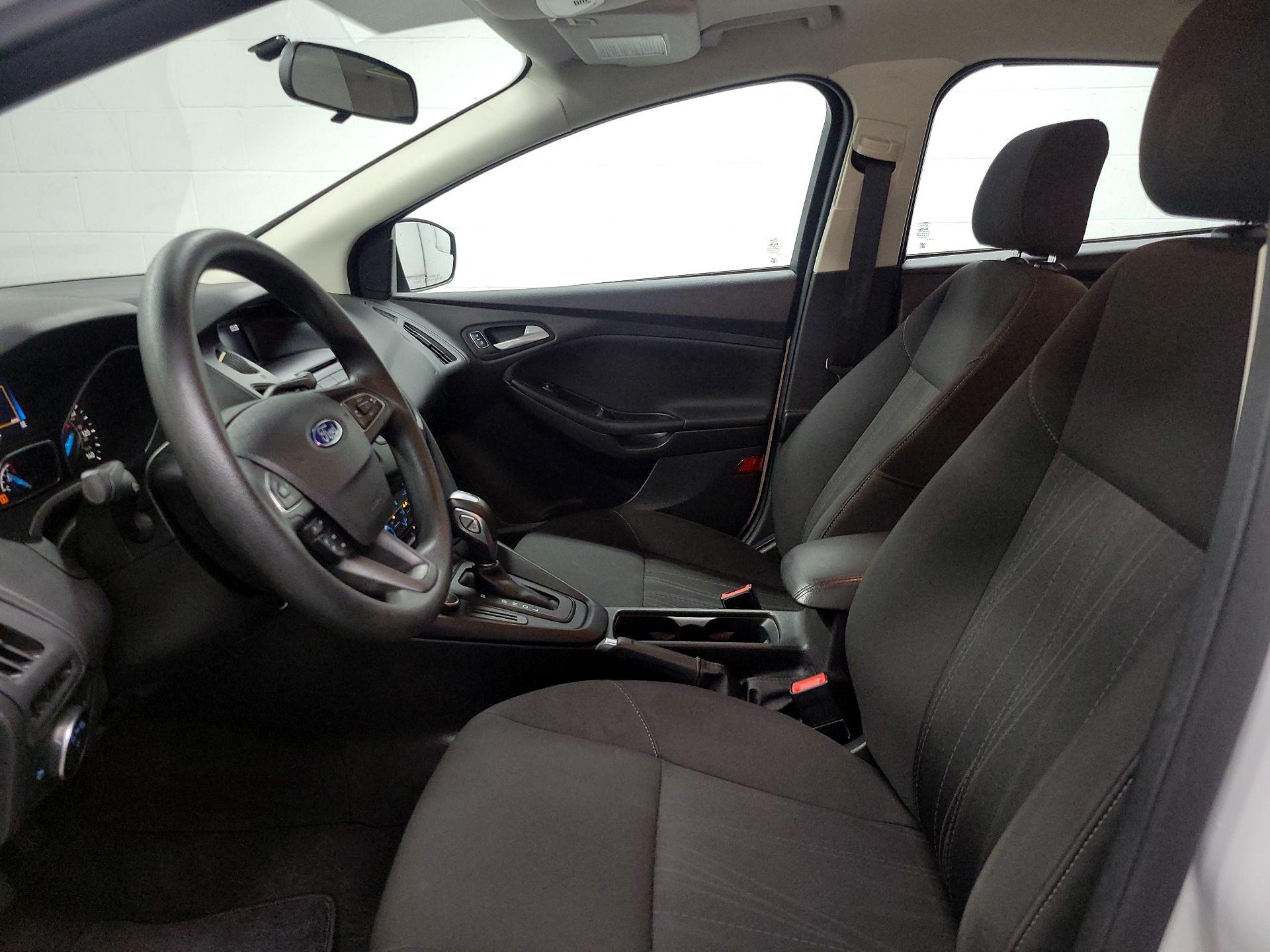 Thumbnail: 2015 Ford Focus - 11