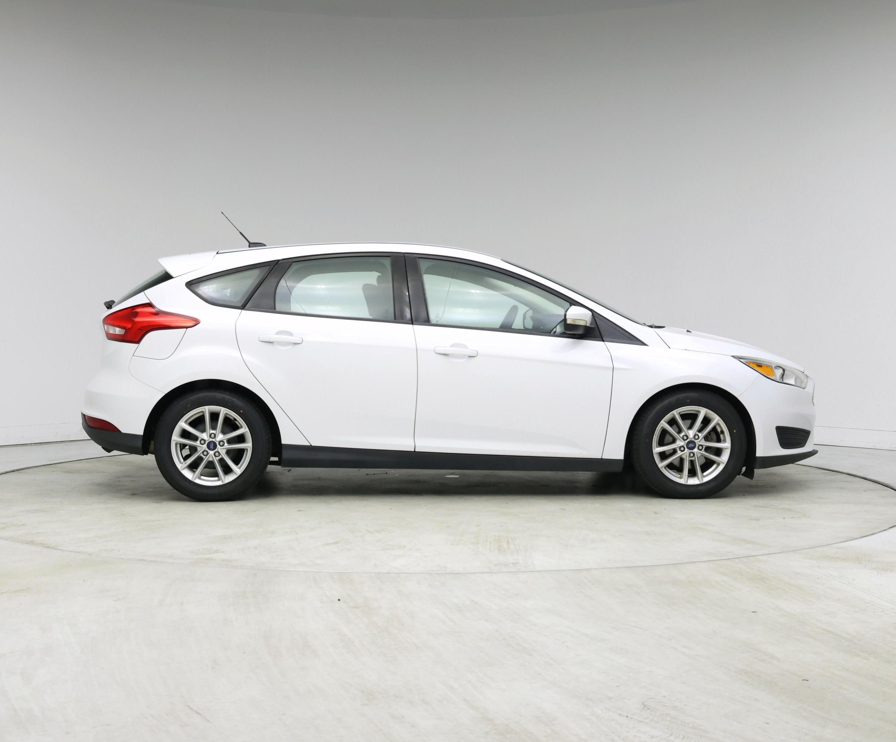 Thumbnail: 2015 Ford Focus - 7