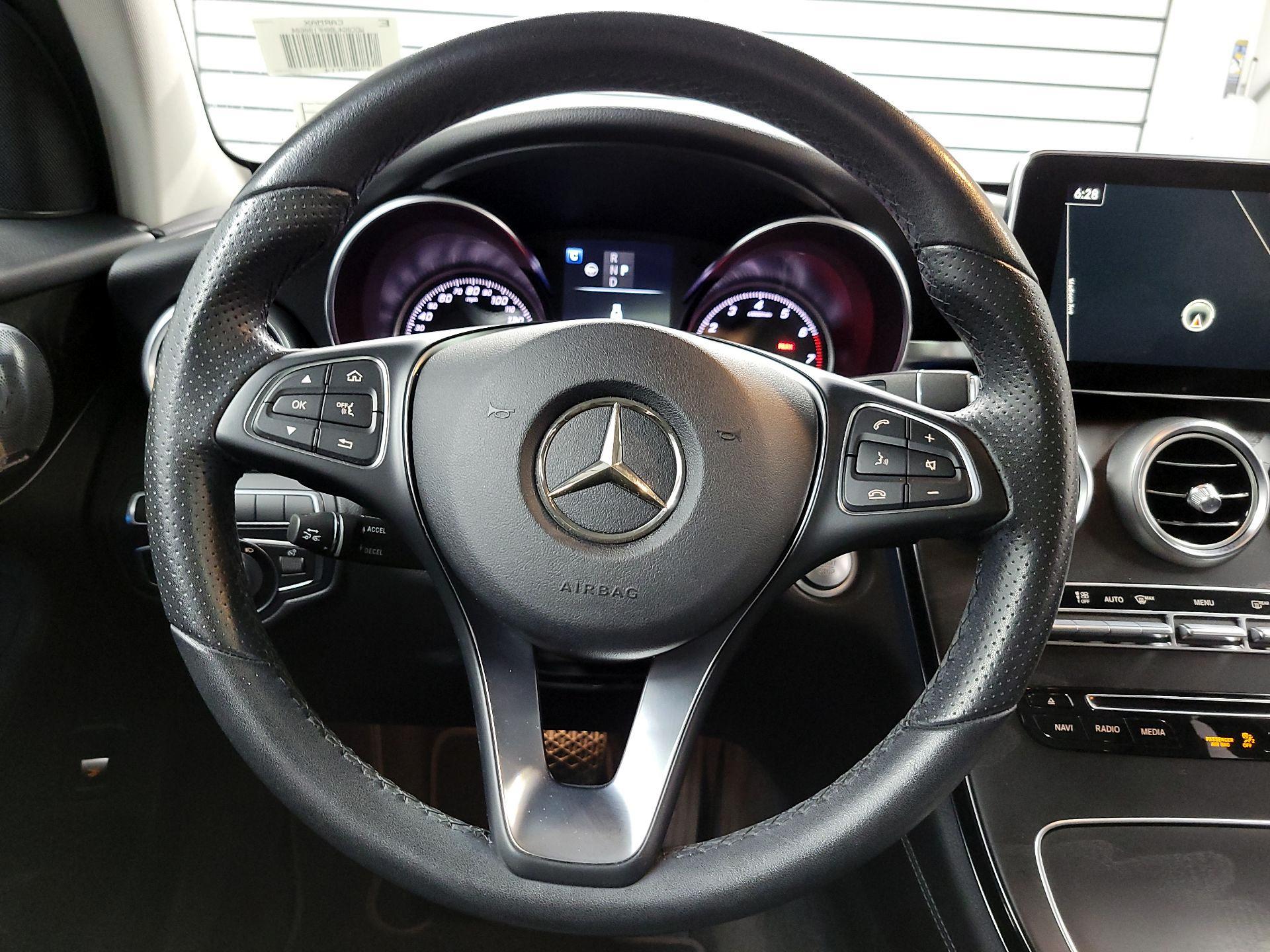 Thumbnail: 2017 Mercedes-Benz GLC - 10