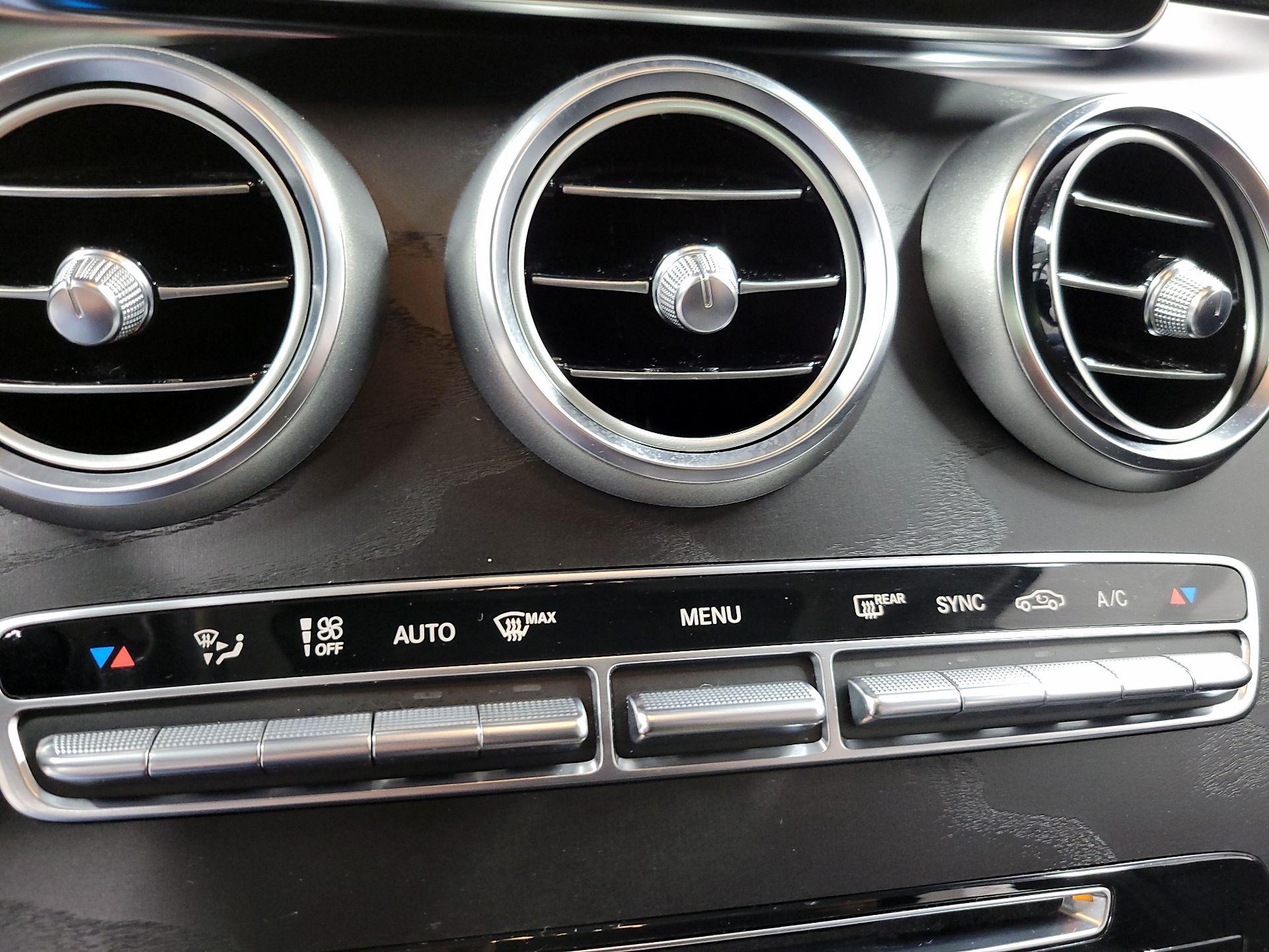 Thumbnail: 2017 Mercedes-Benz GLC - 17