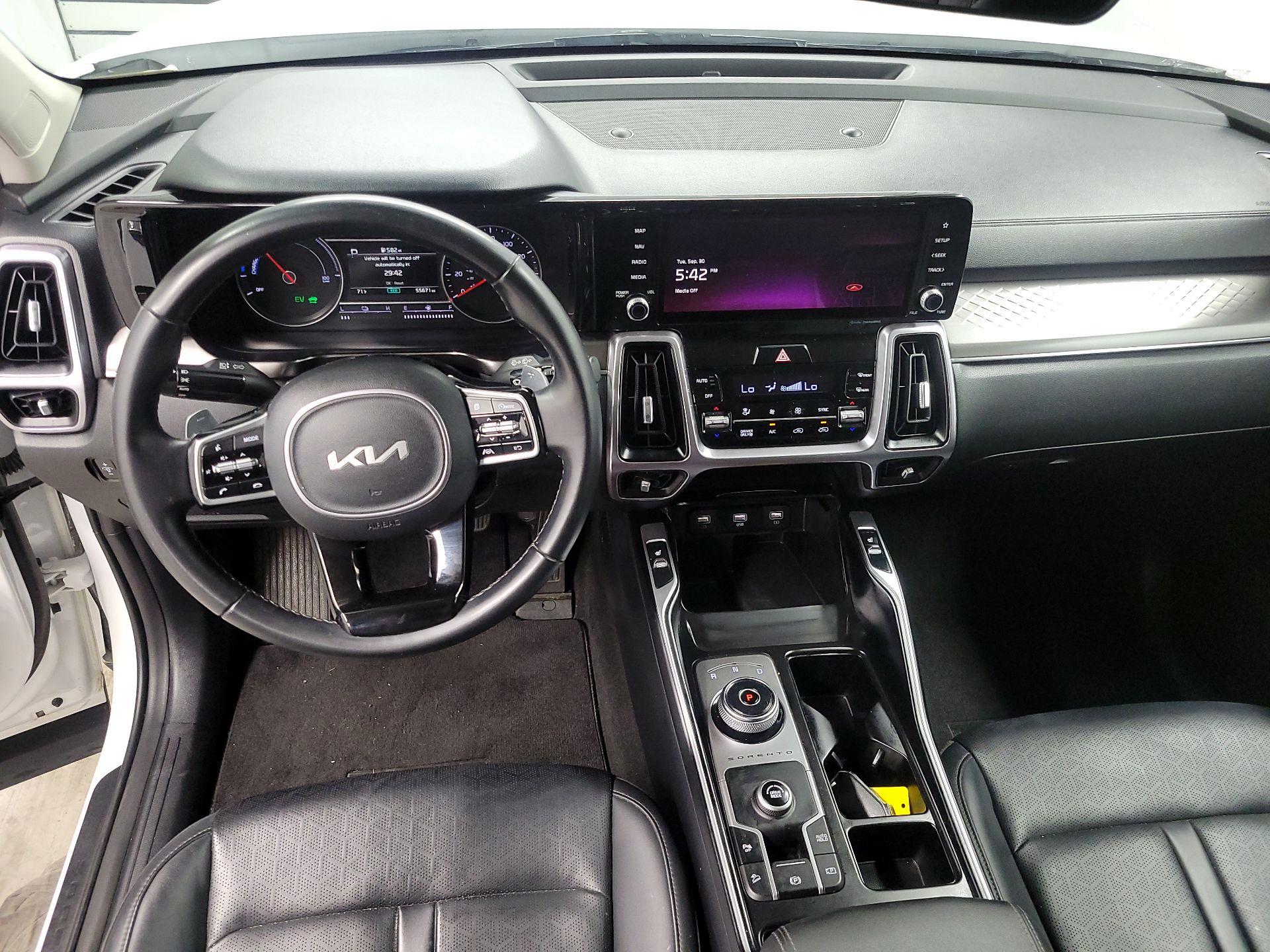 Thumbnail: 2022 Kia Sorento - 9