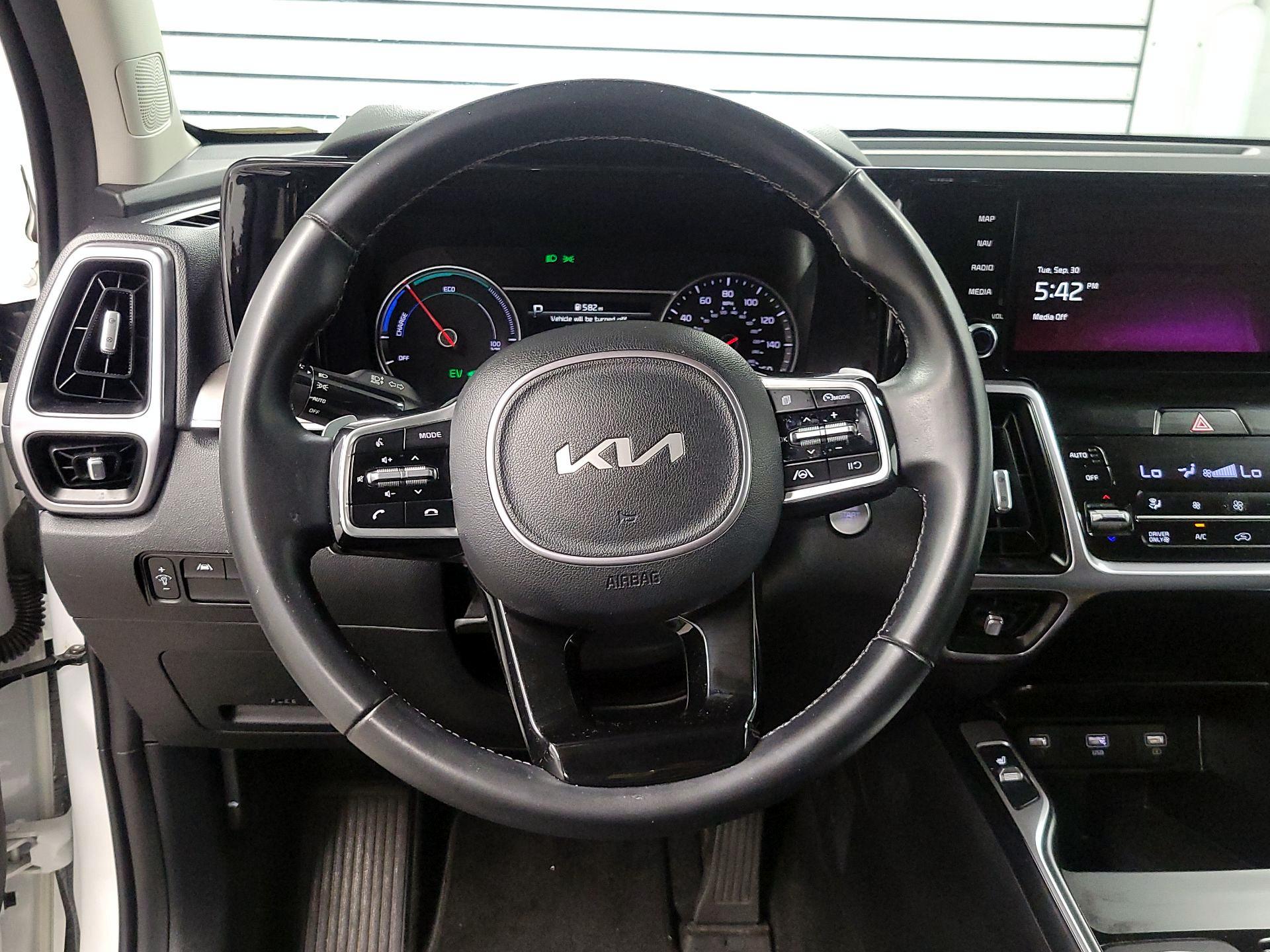 Thumbnail: 2022 Kia Sorento - 10