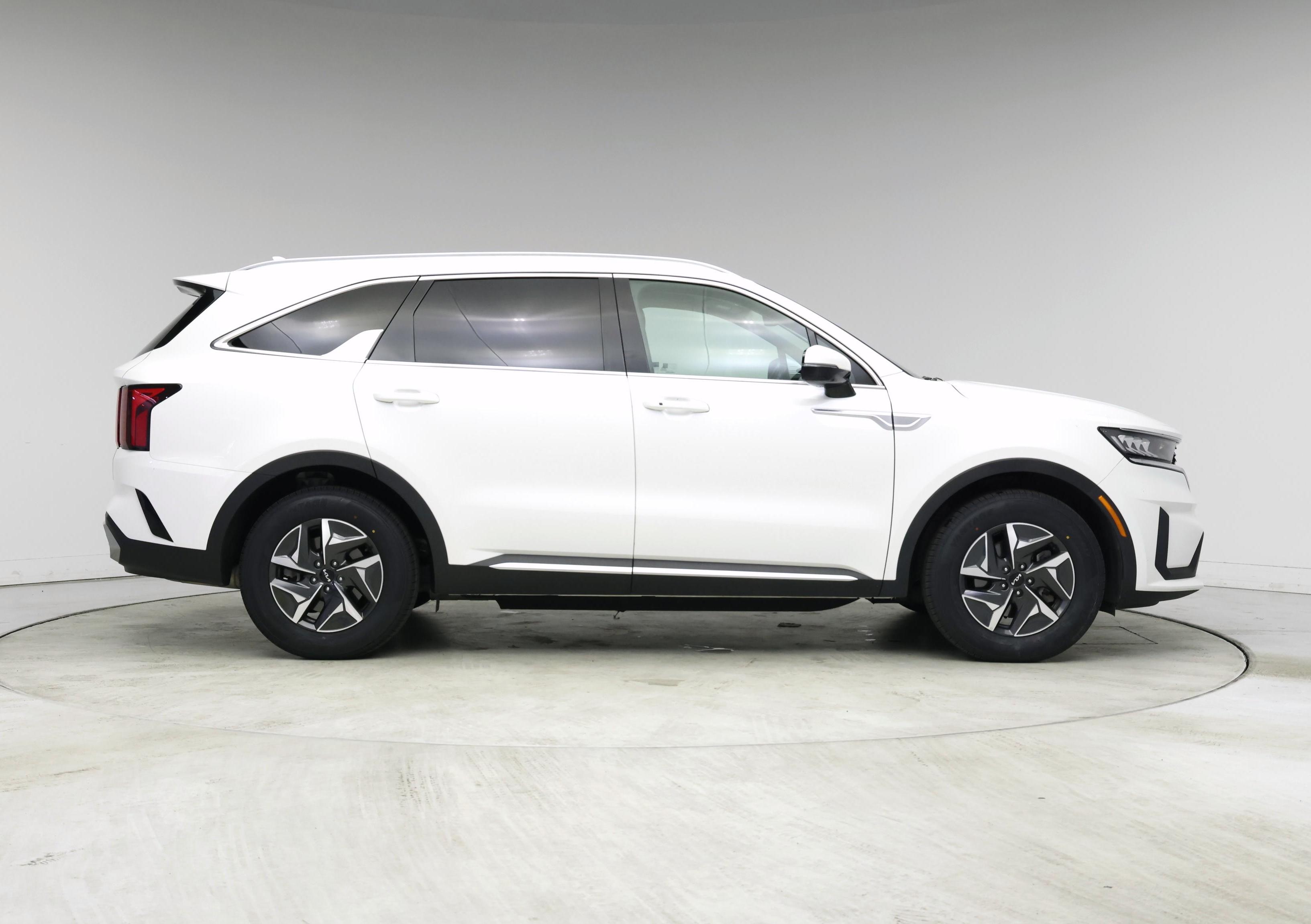 Thumbnail: 2022 Kia Sorento - 7
