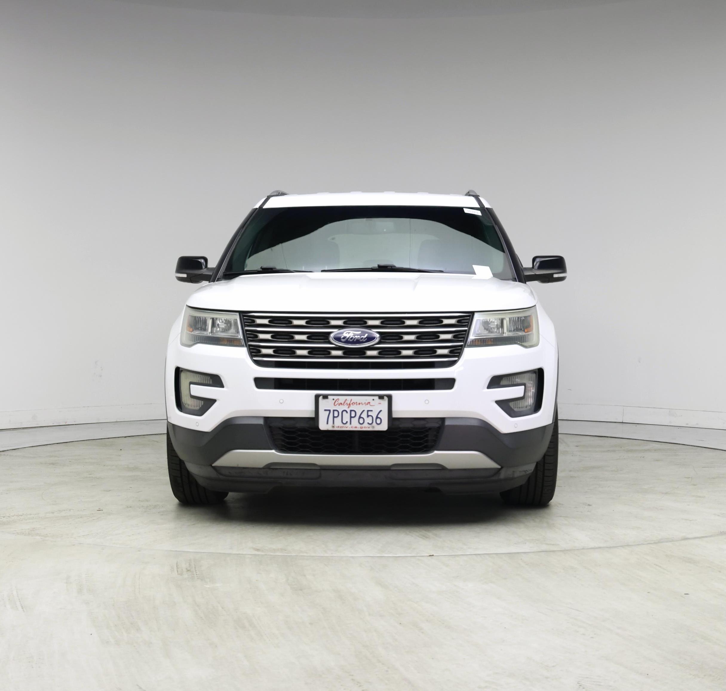 Thumbnail: 2016 Ford Explorer - 5