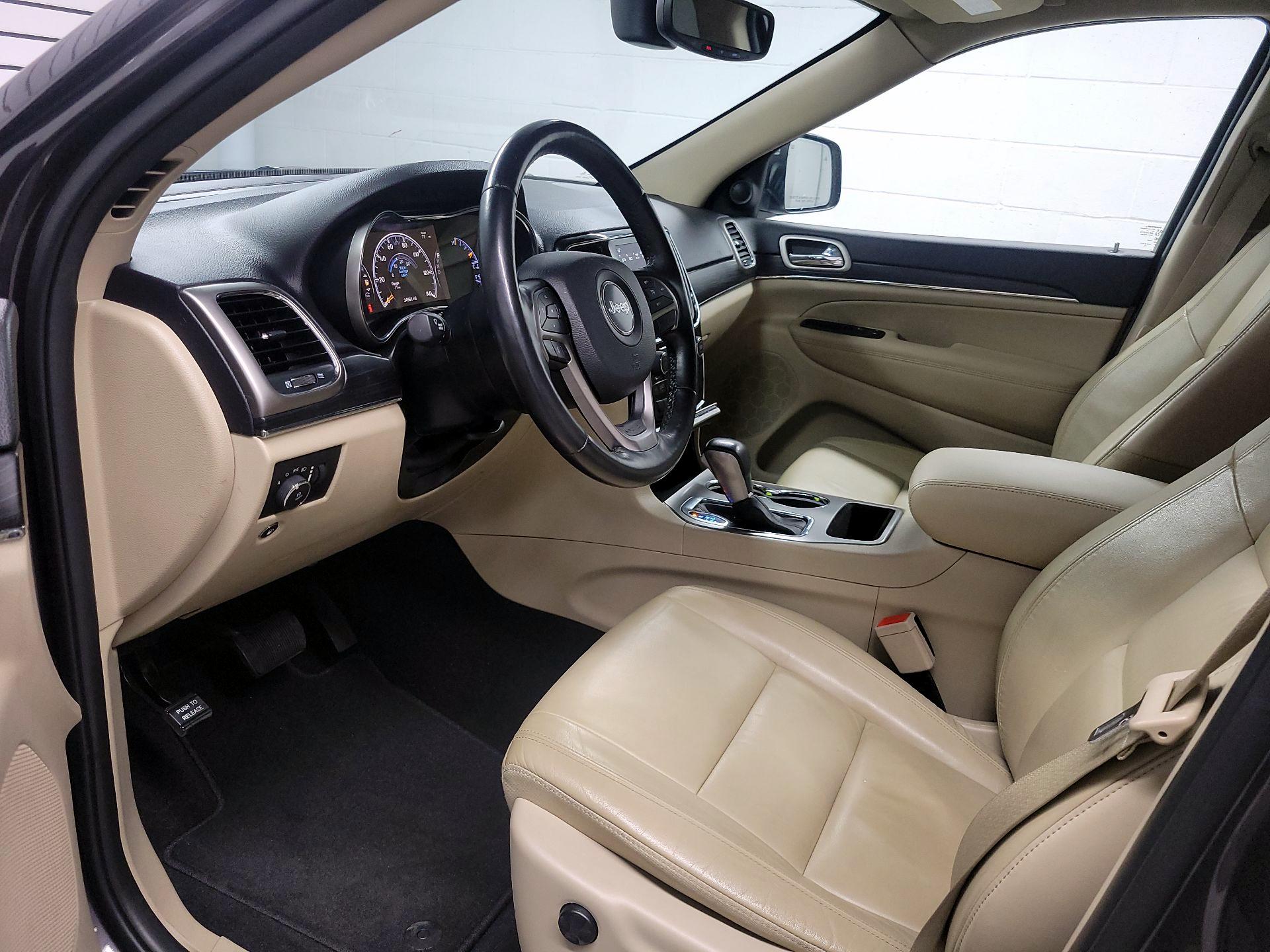 Thumbnail: 2020 Jeep Grand Cherokee - 11