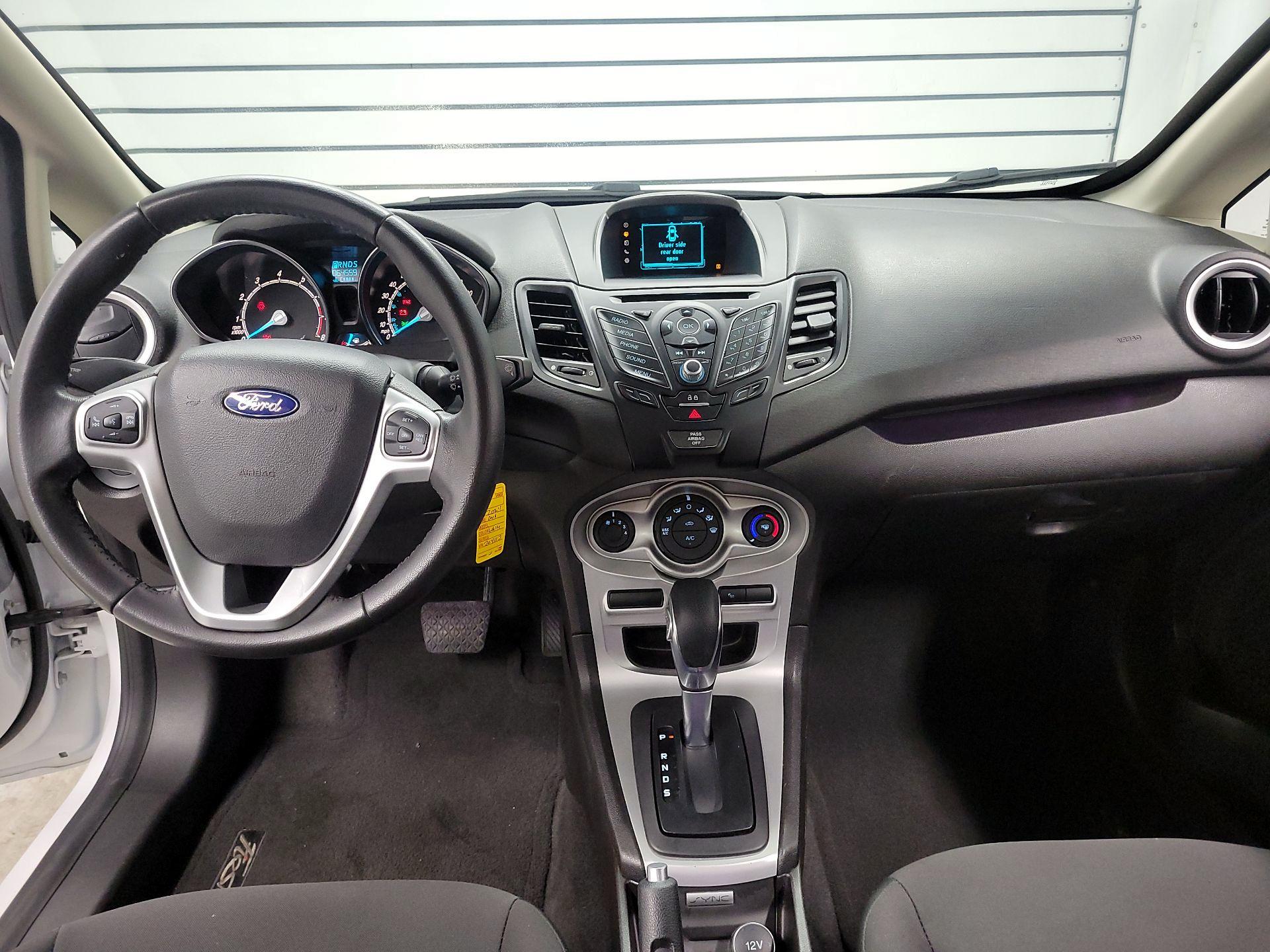 Thumbnail: 2016 Ford Fiesta - 9