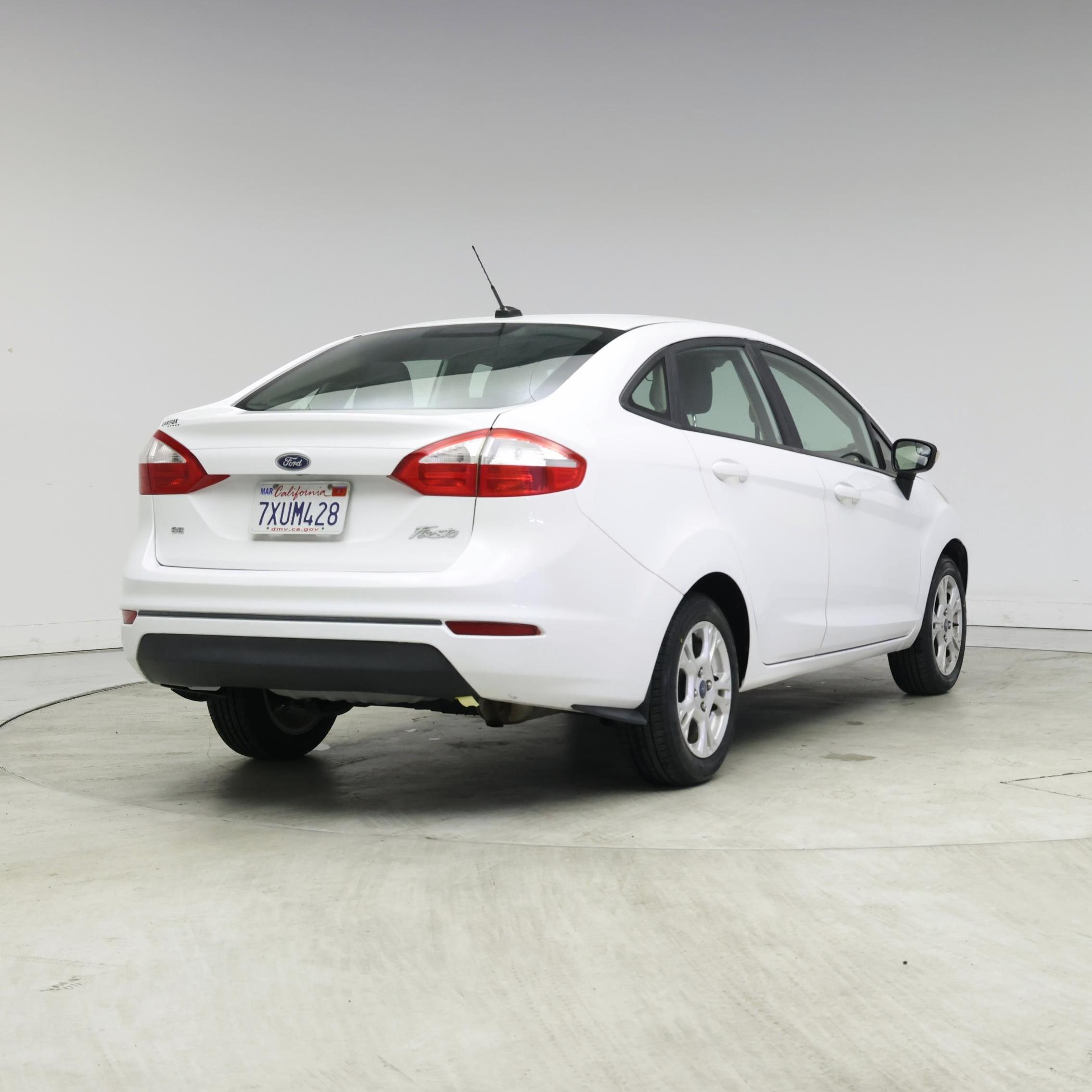Thumbnail: 2016 Ford Fiesta - 8