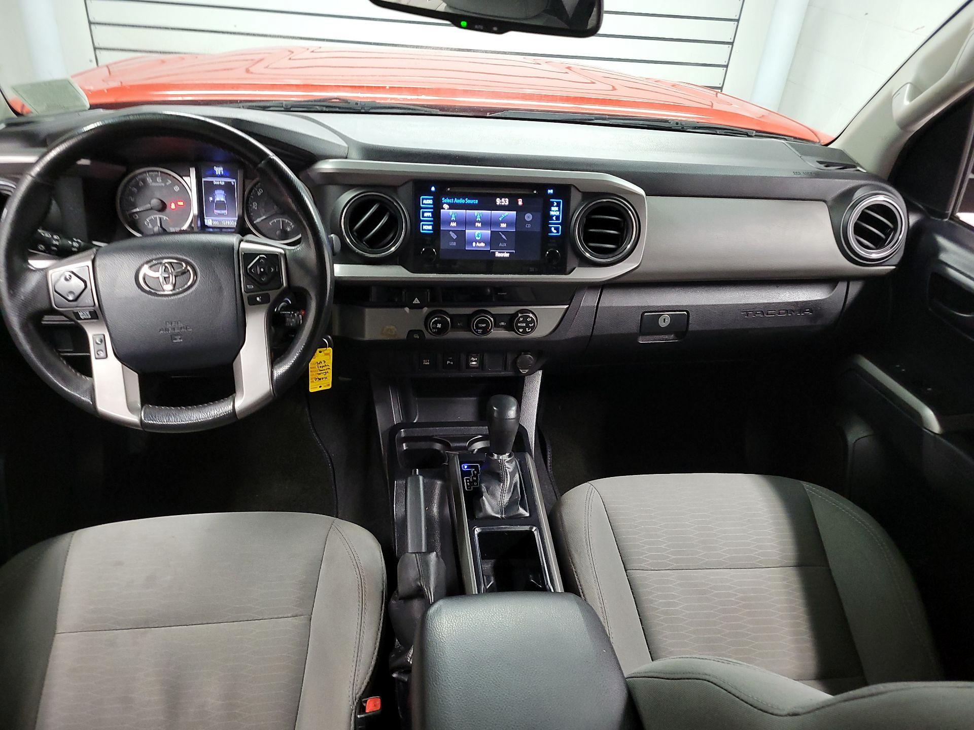 Thumbnail: 2017 Toyota Tacoma - 9