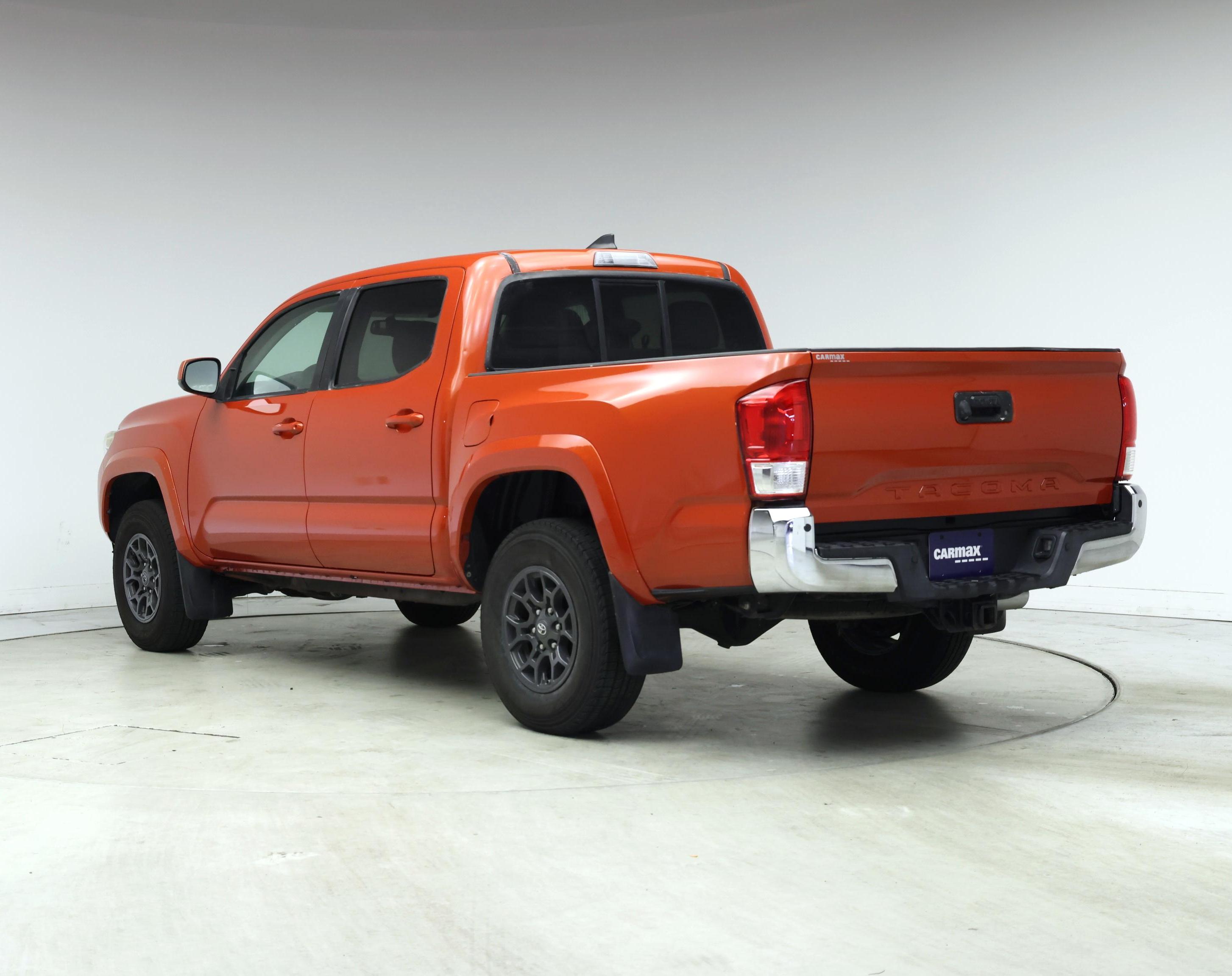 Thumbnail: 2017 Toyota Tacoma - 2