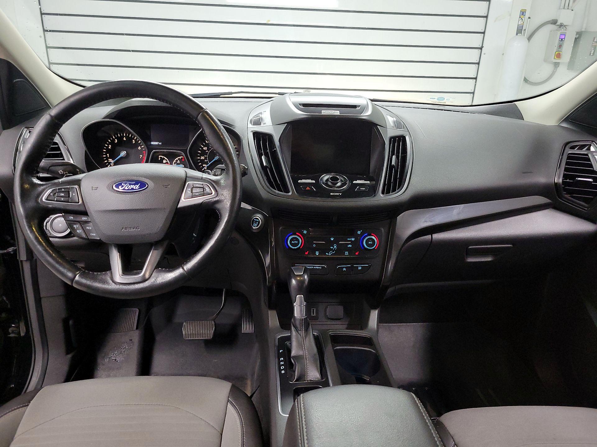 Thumbnail: 2017 Ford Escape - 9