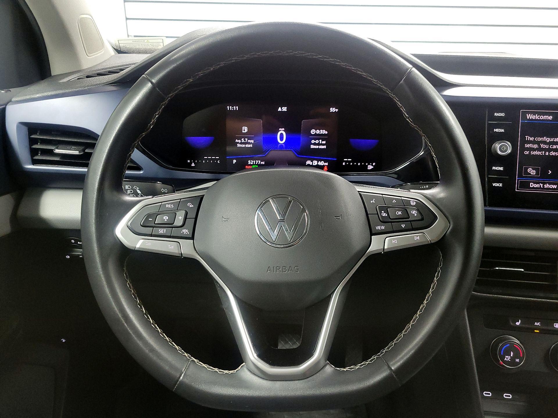 Thumbnail: 2022 Volkswagen Taos - 10