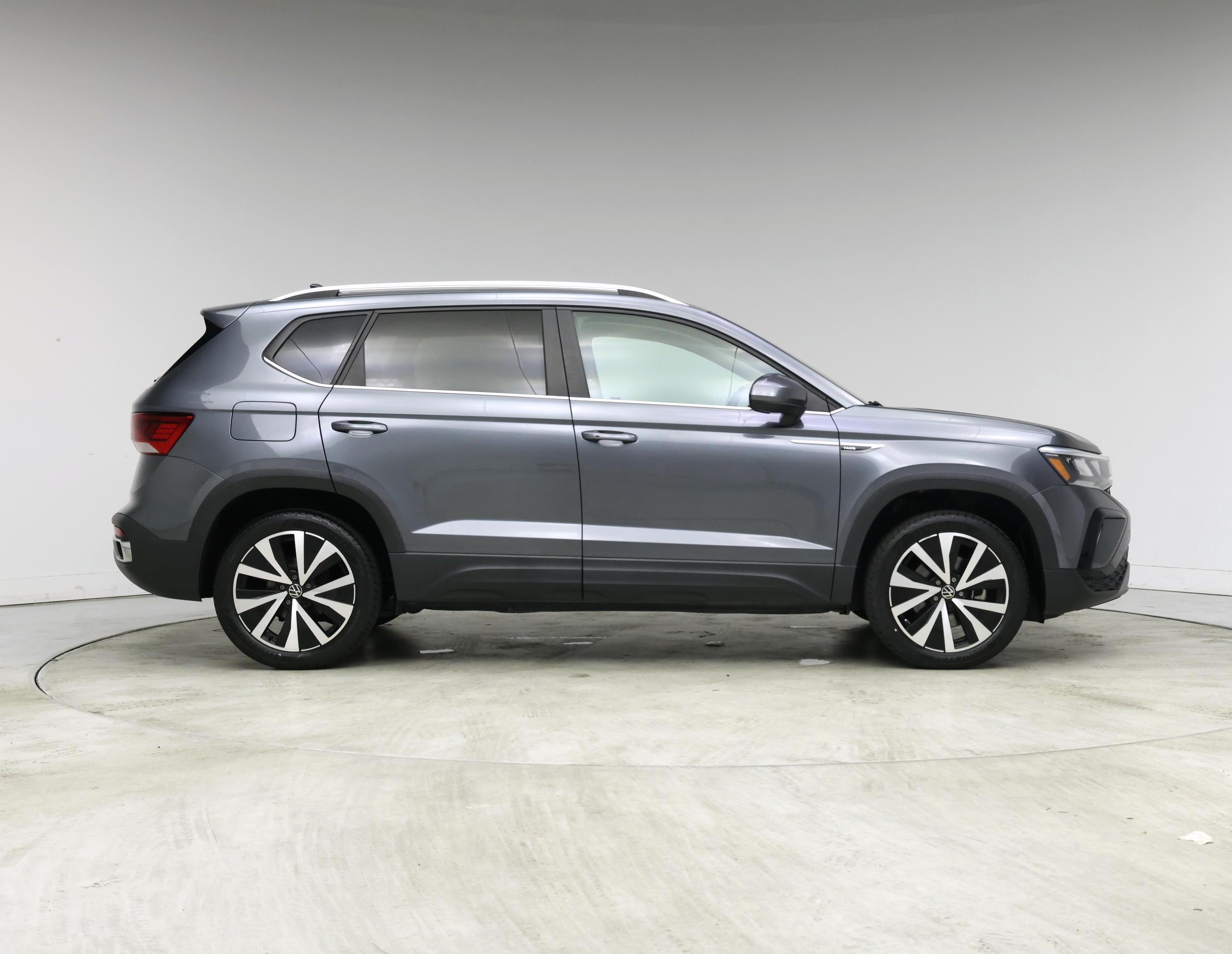 Thumbnail: 2022 Volkswagen Taos - 7