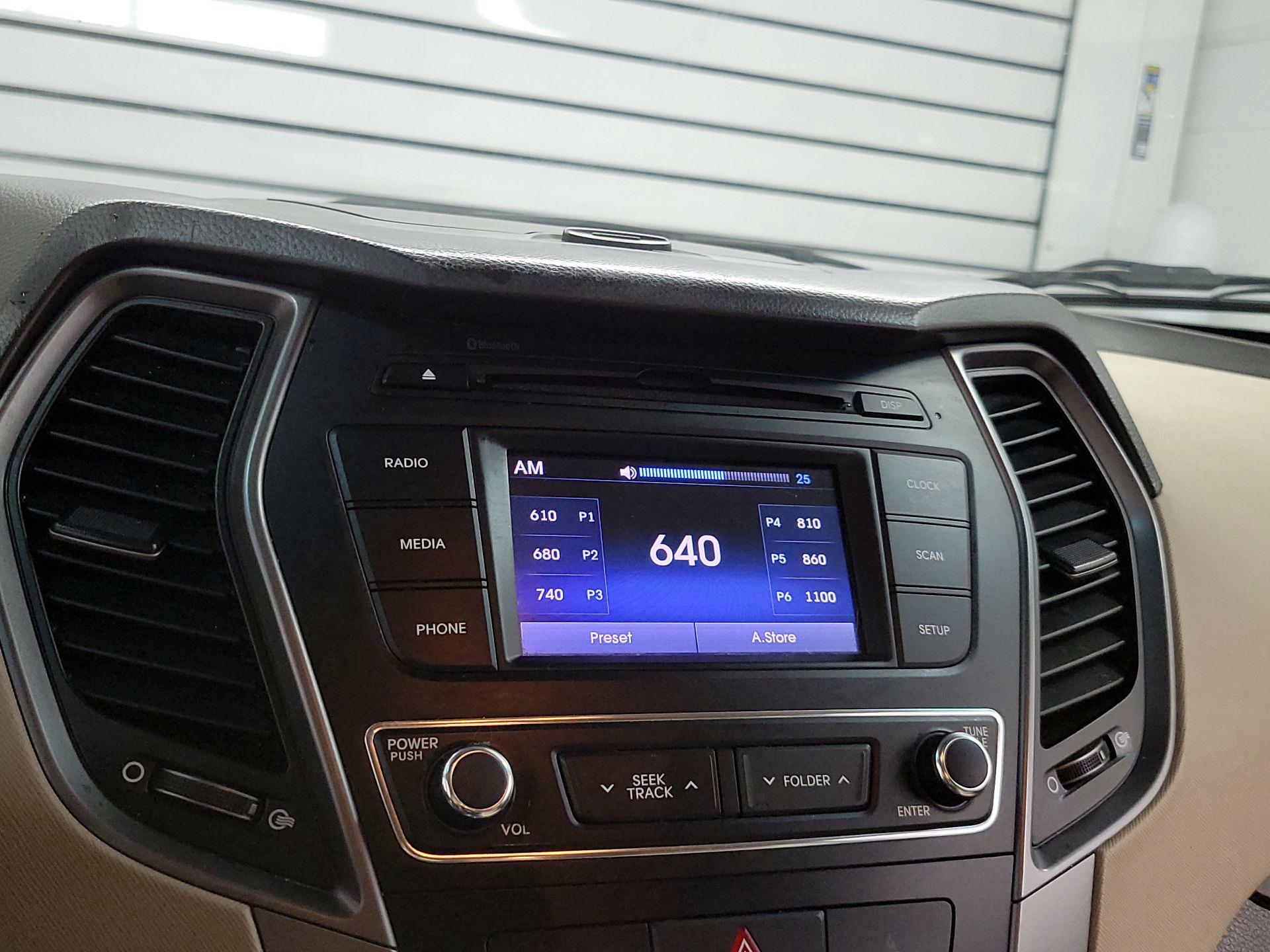 Thumbnail: 2018 Hyundai Santa Fe - 15