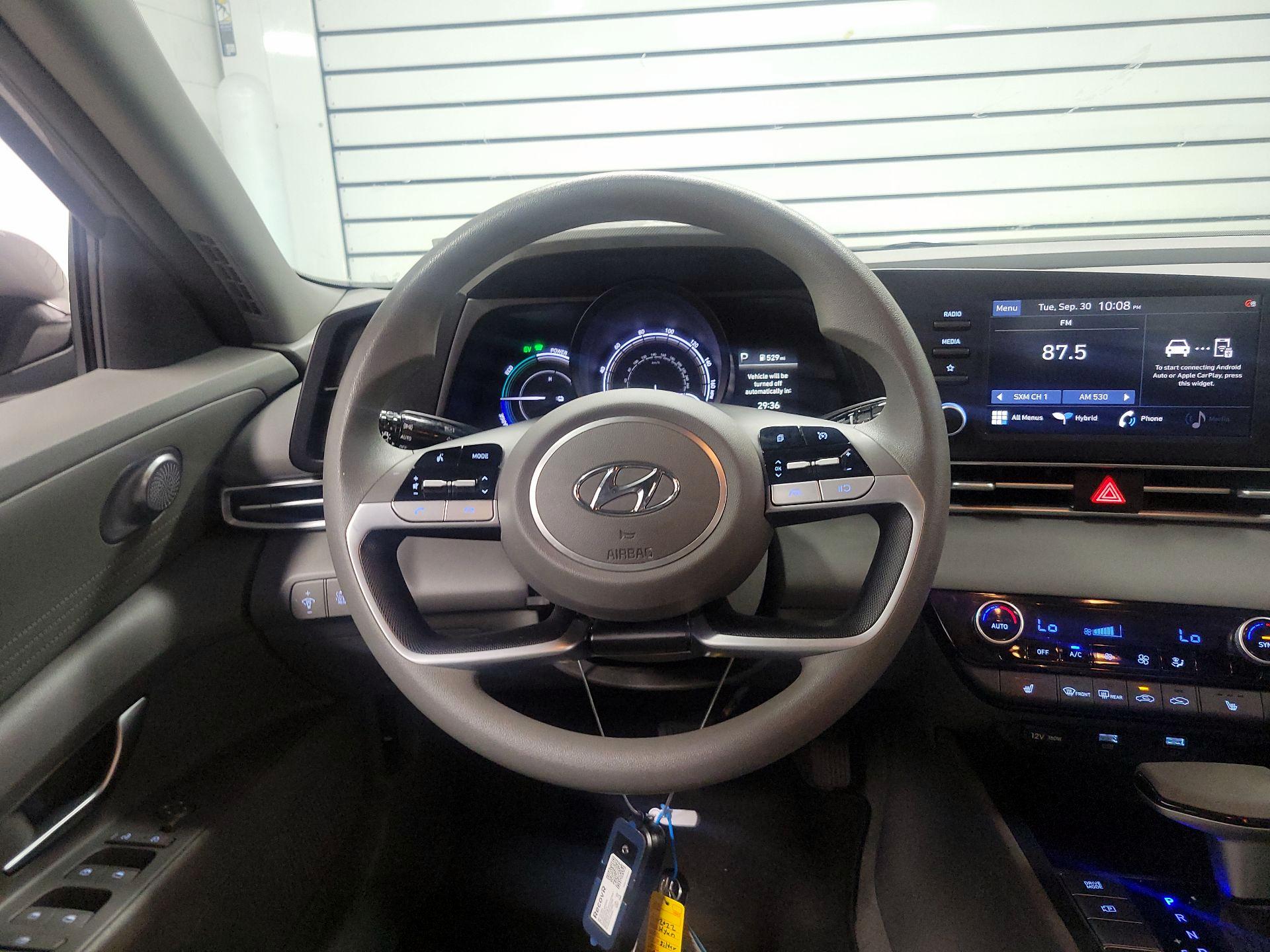 Thumbnail: 2022 Hyundai Elantra - 10