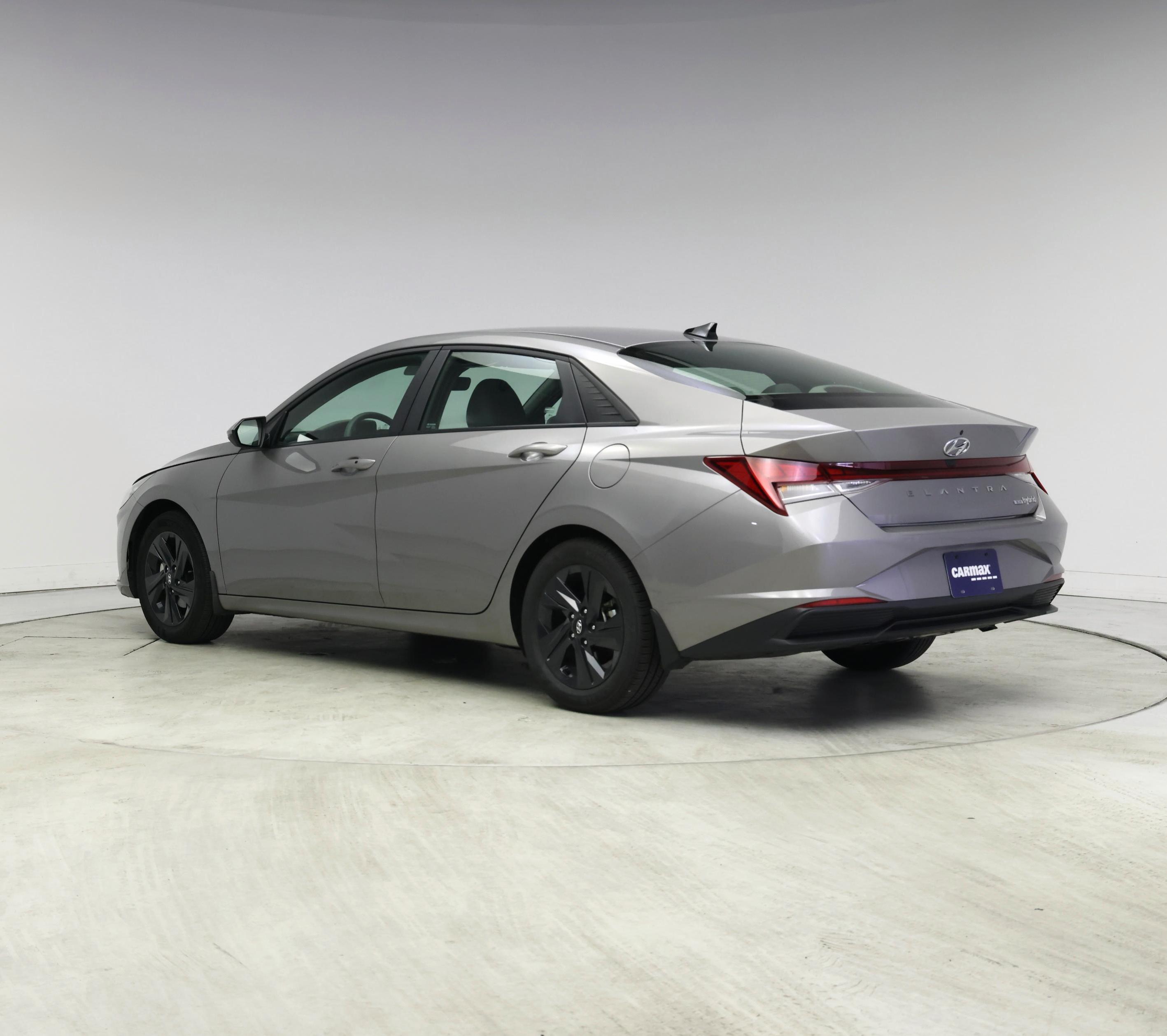 Thumbnail: 2022 Hyundai Elantra - 2