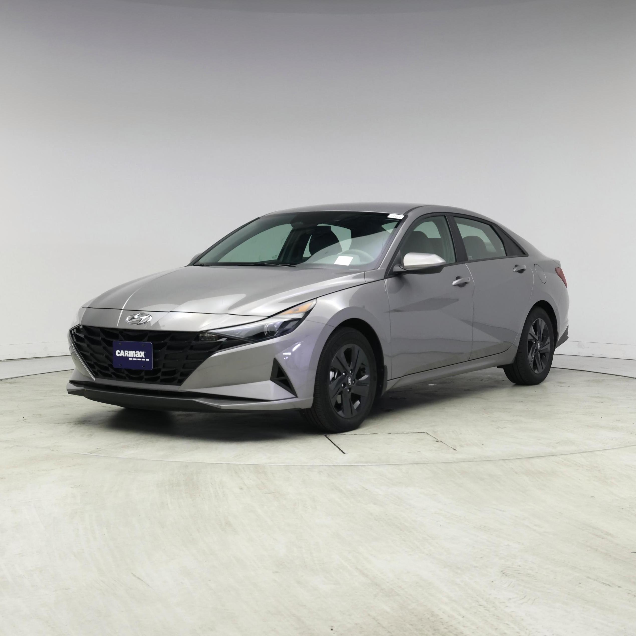 Thumbnail: 2022 Hyundai Elantra - 4