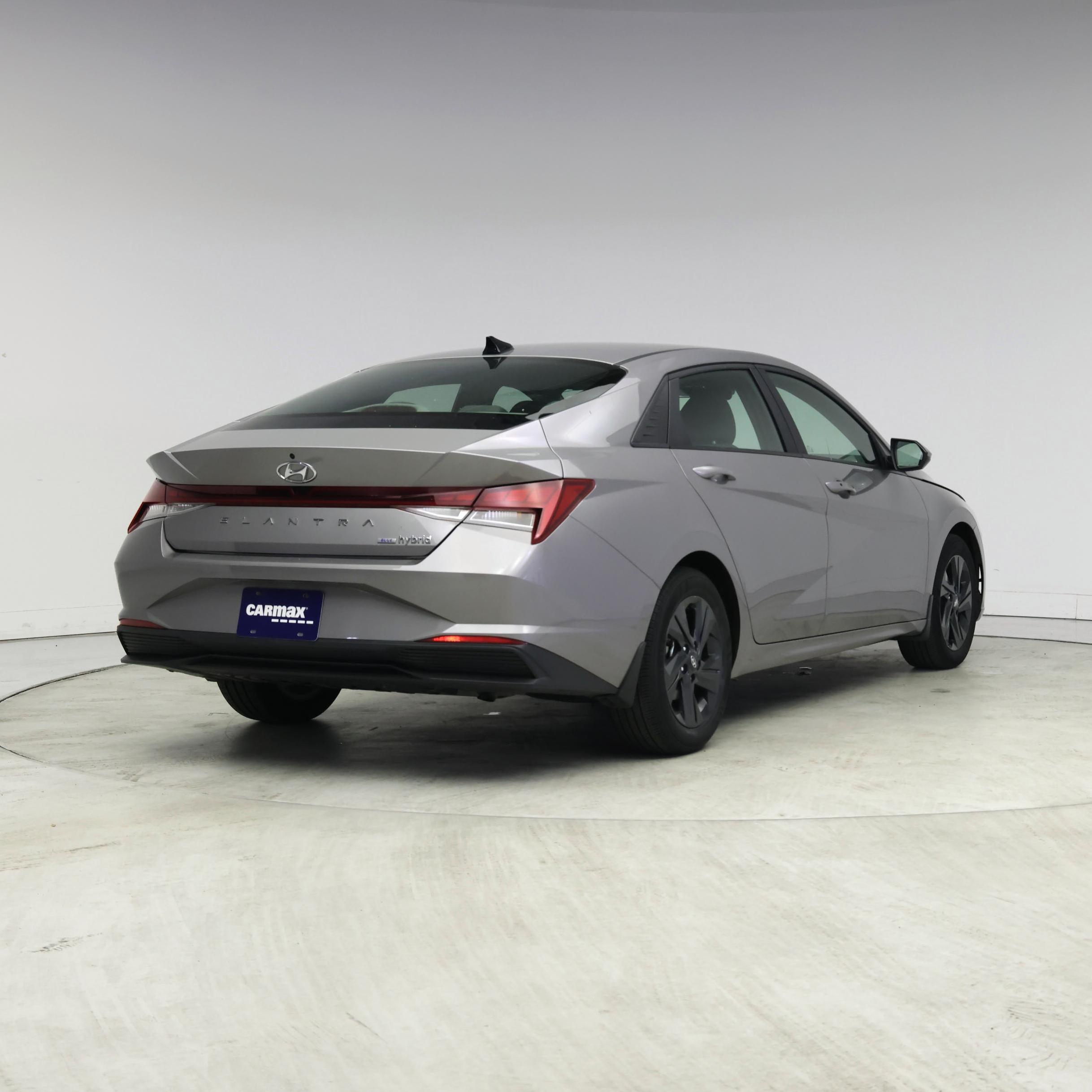 Thumbnail: 2022 Hyundai Elantra - 8