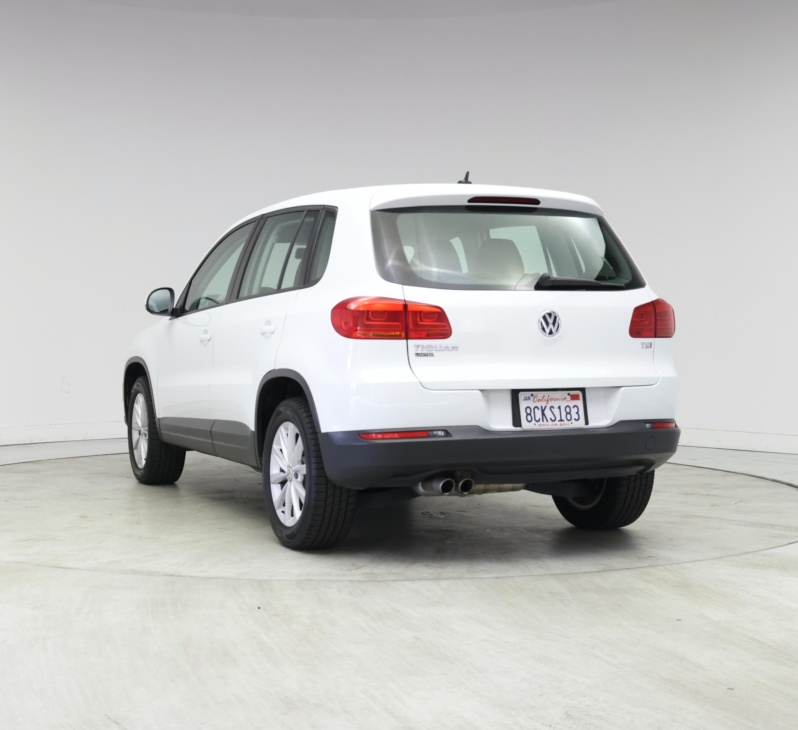 Thumbnail: 2017 Volkswagen Tiguan - 2