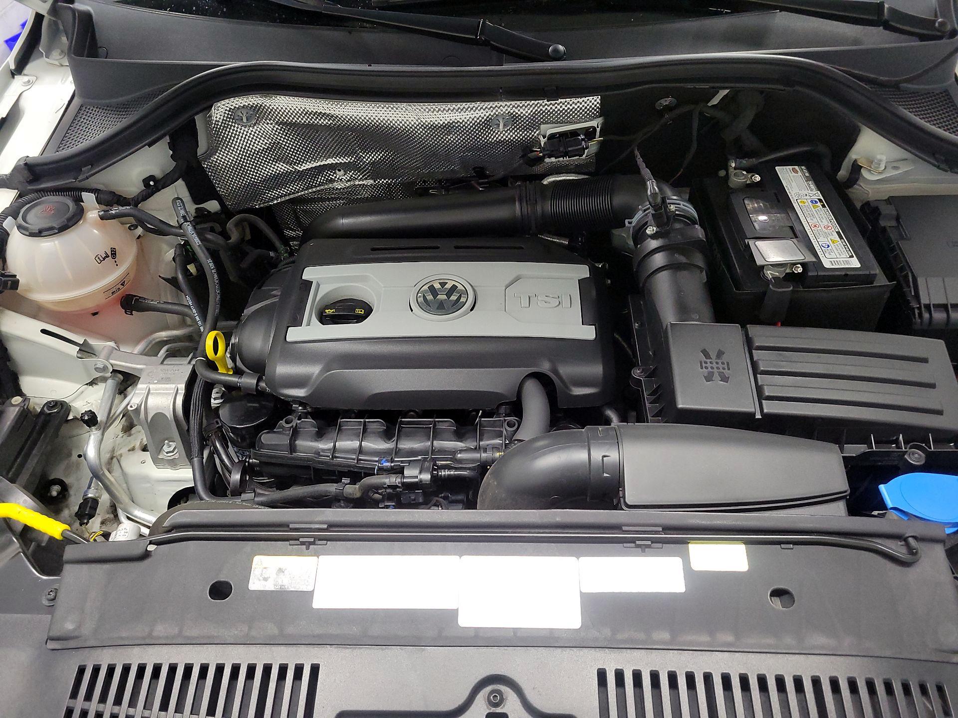 Thumbnail: 2017 Volkswagen Tiguan - 20