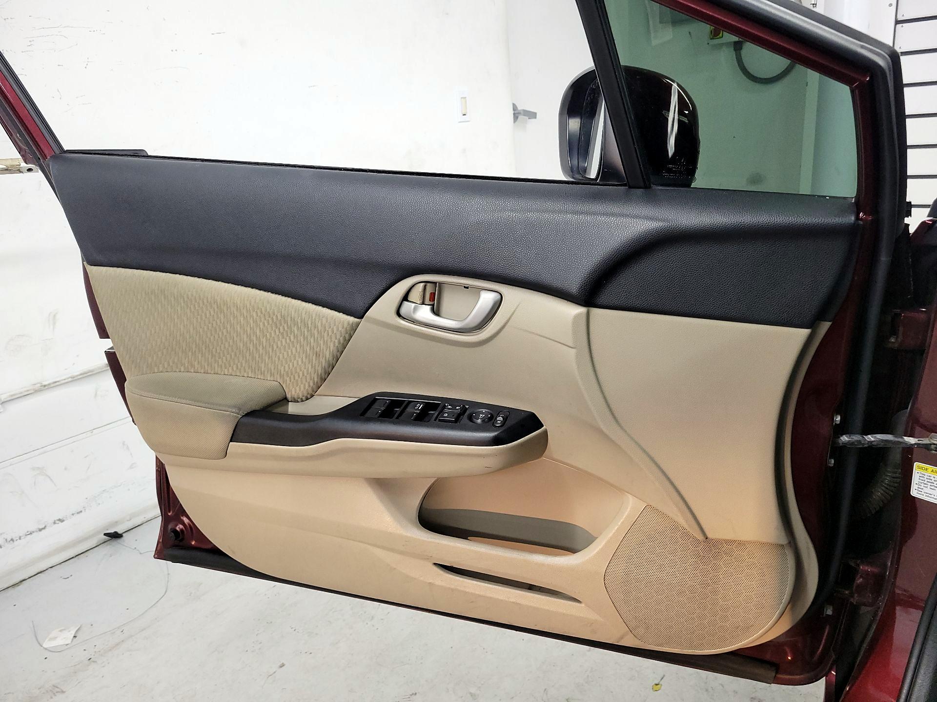 Thumbnail: 2015 Honda Civic - 12