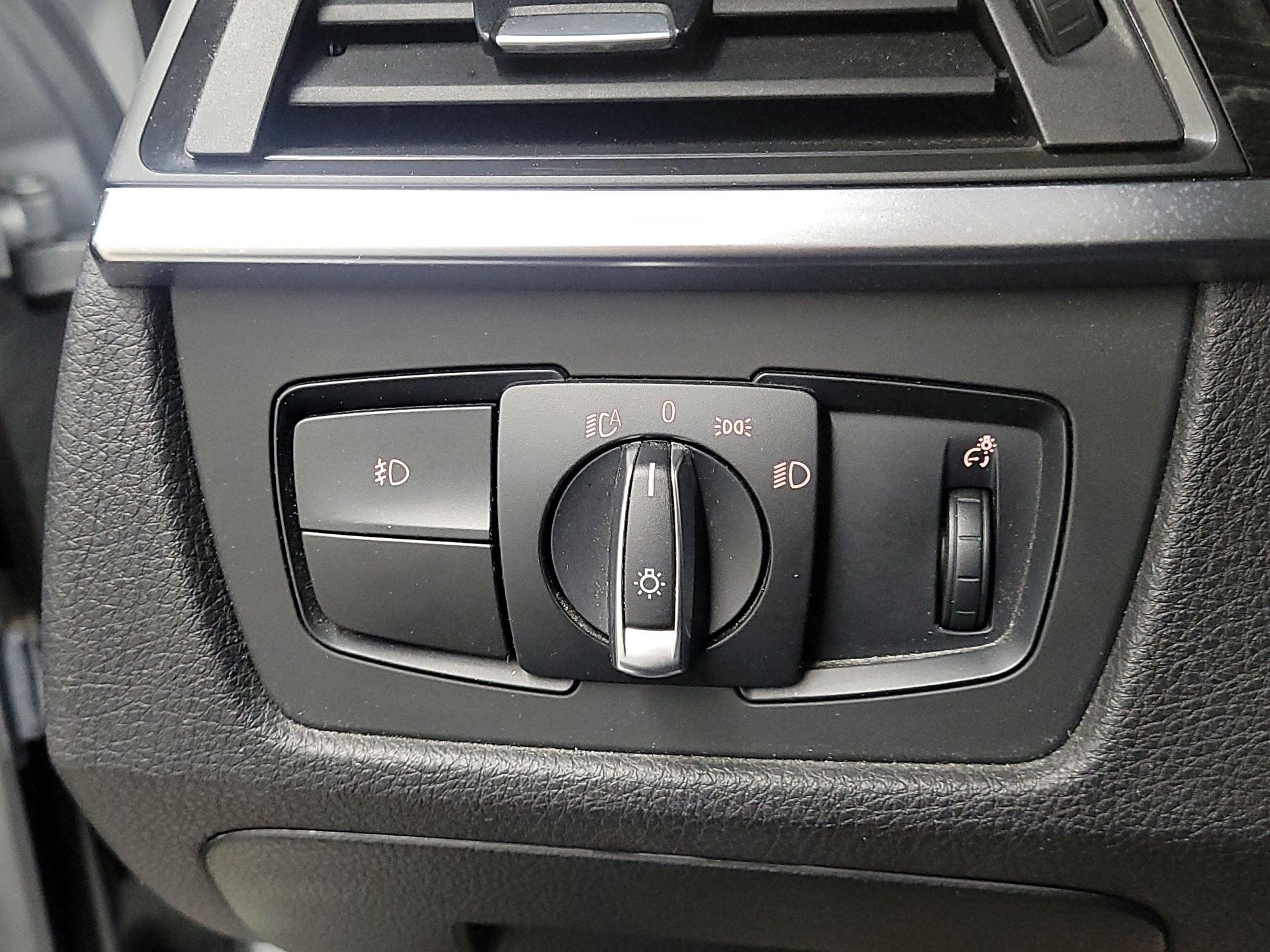 Thumbnail: 2016 BMW 4 Series - 13