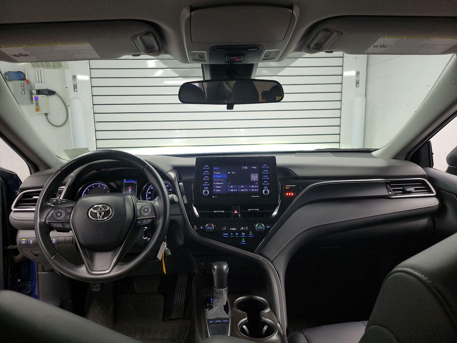 Thumbnail: 2023 Toyota Camry - 9