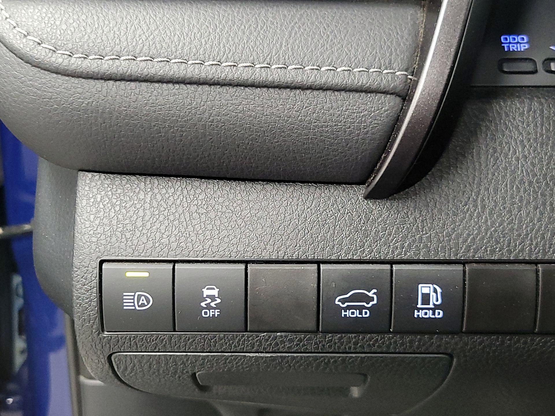 Thumbnail: 2023 Toyota Camry - 13