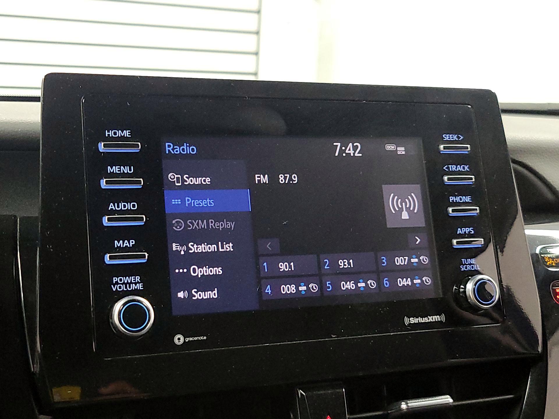 Thumbnail: 2023 Toyota Camry - 15