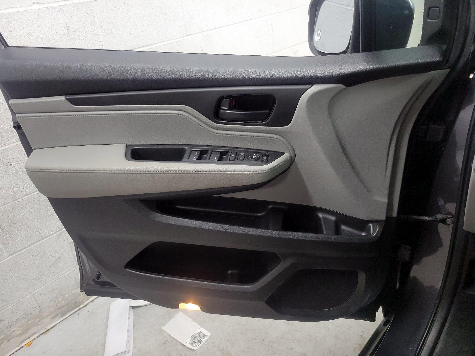Thumbnail: 2019 Honda Odyssey - 12
