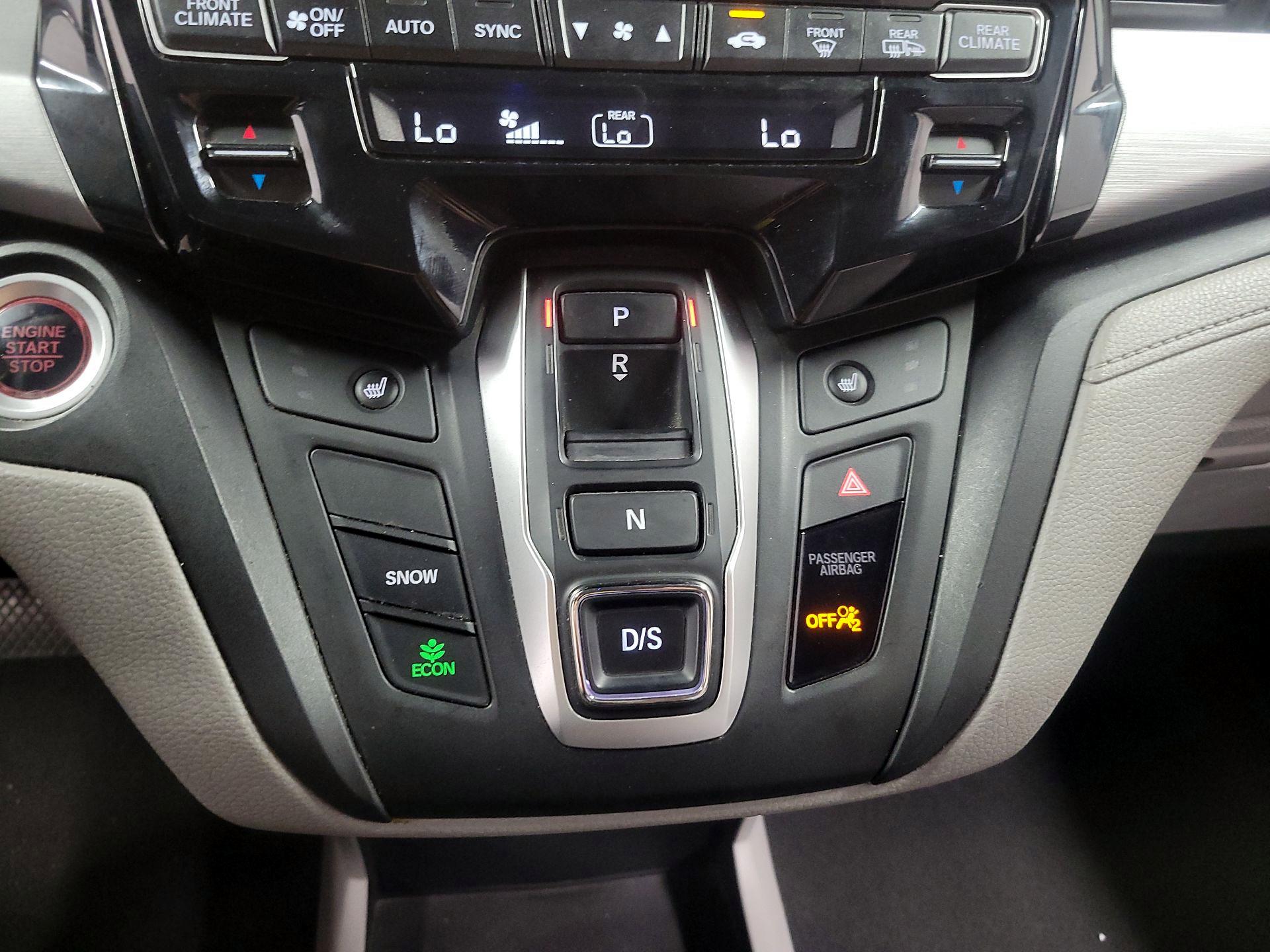 Thumbnail: 2019 Honda Odyssey - 16