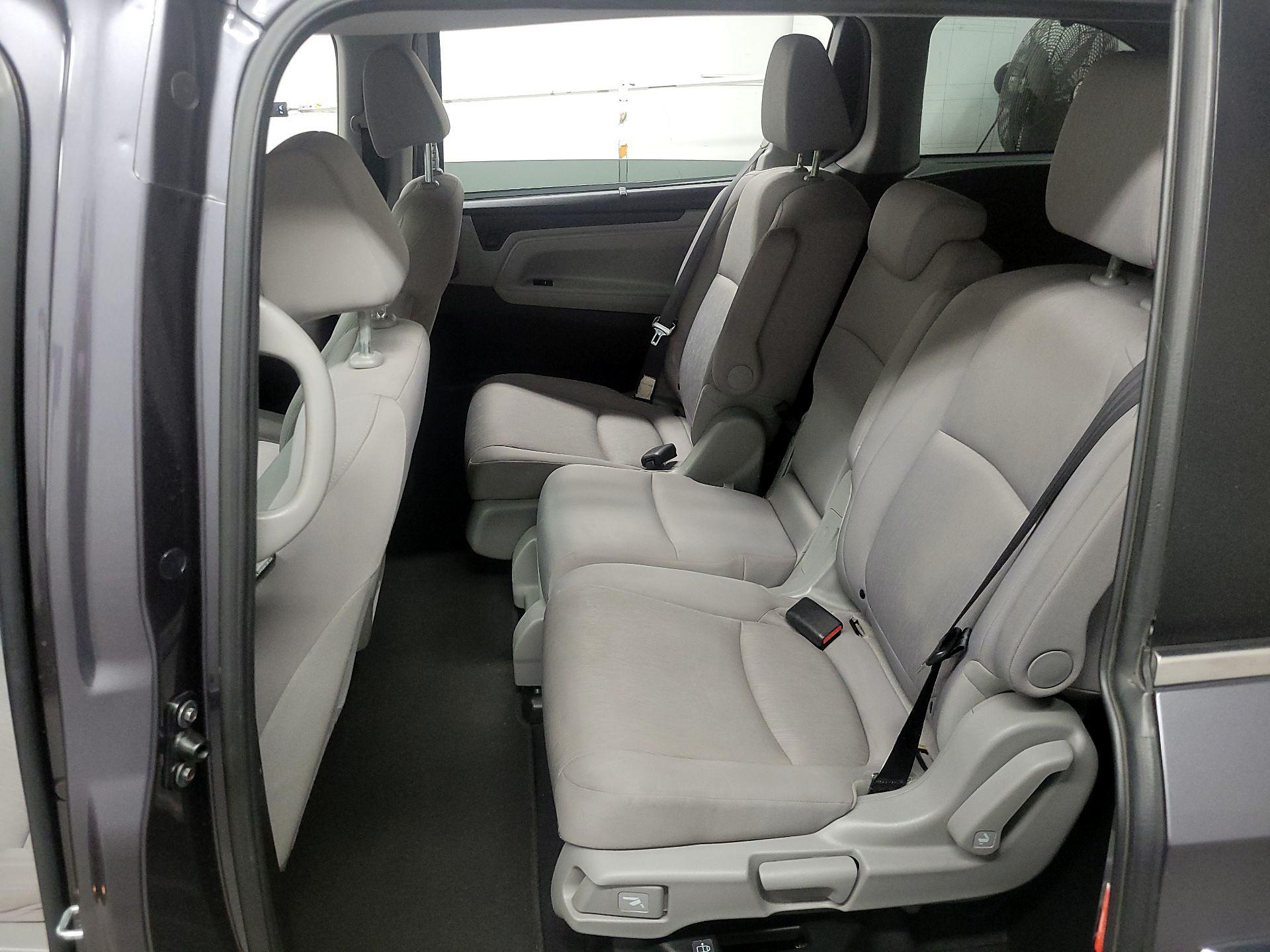 Thumbnail: 2019 Honda Odyssey - 17