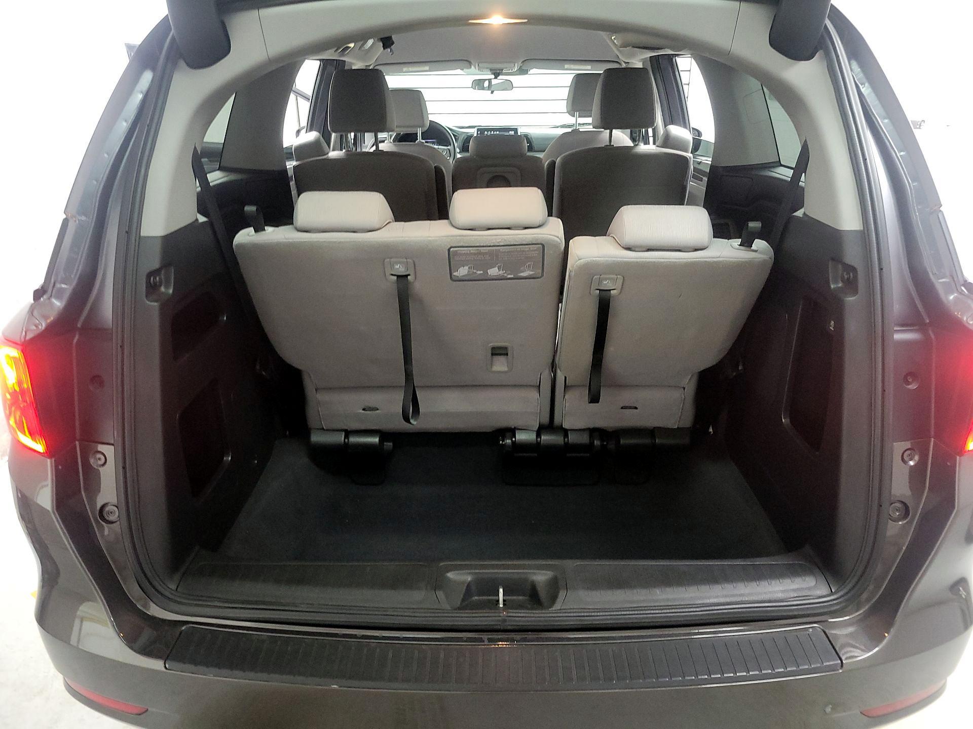 Thumbnail: 2019 Honda Odyssey - 18