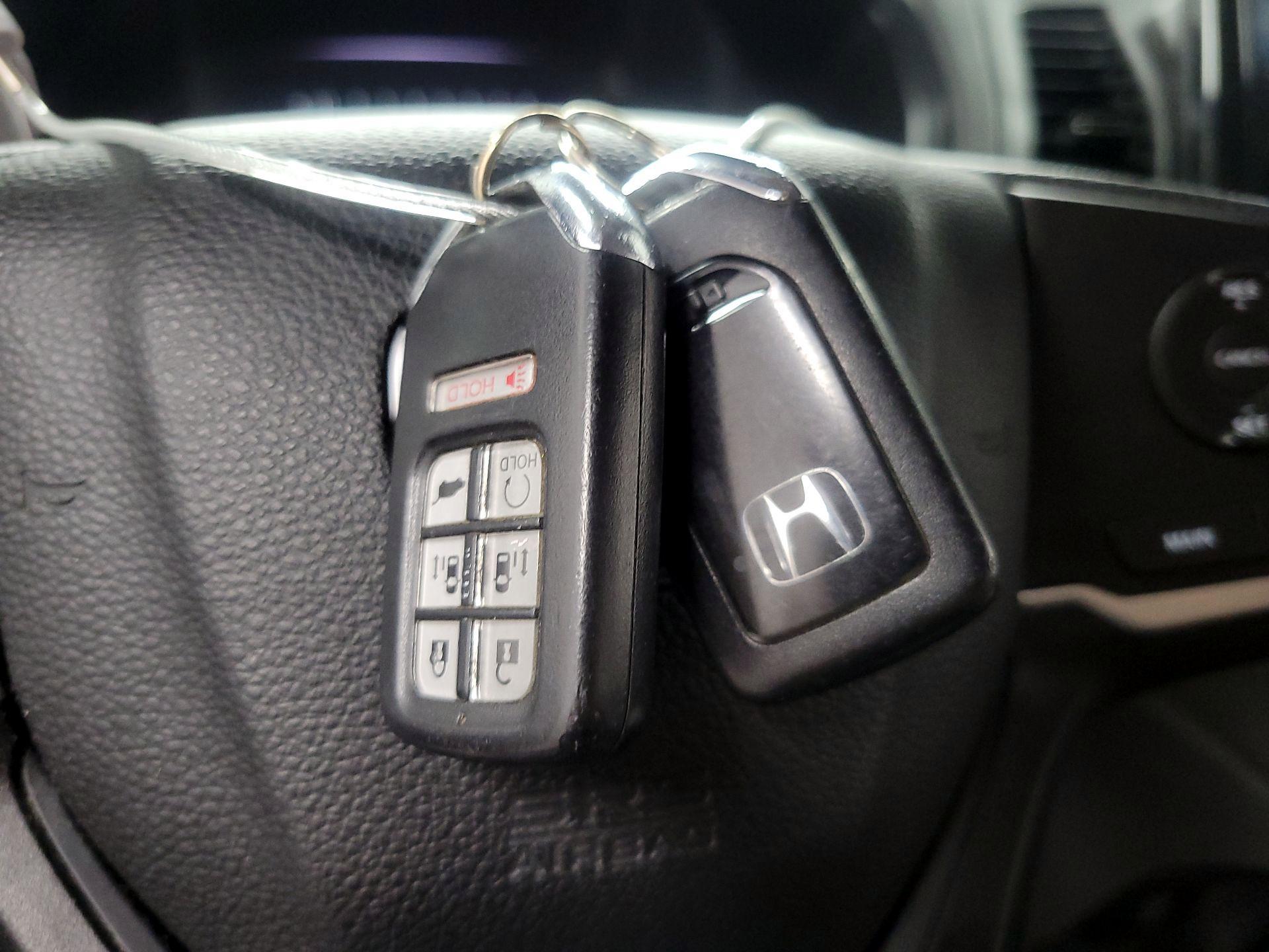Thumbnail: 2019 Honda Odyssey - 20