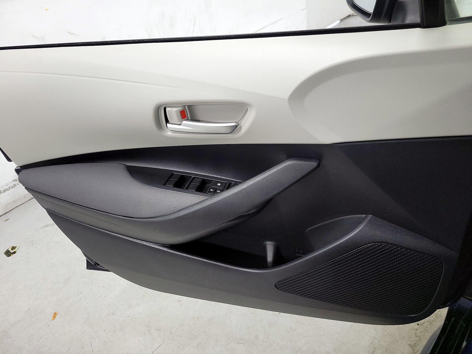 Thumbnail: 2021 Toyota Corolla - 12