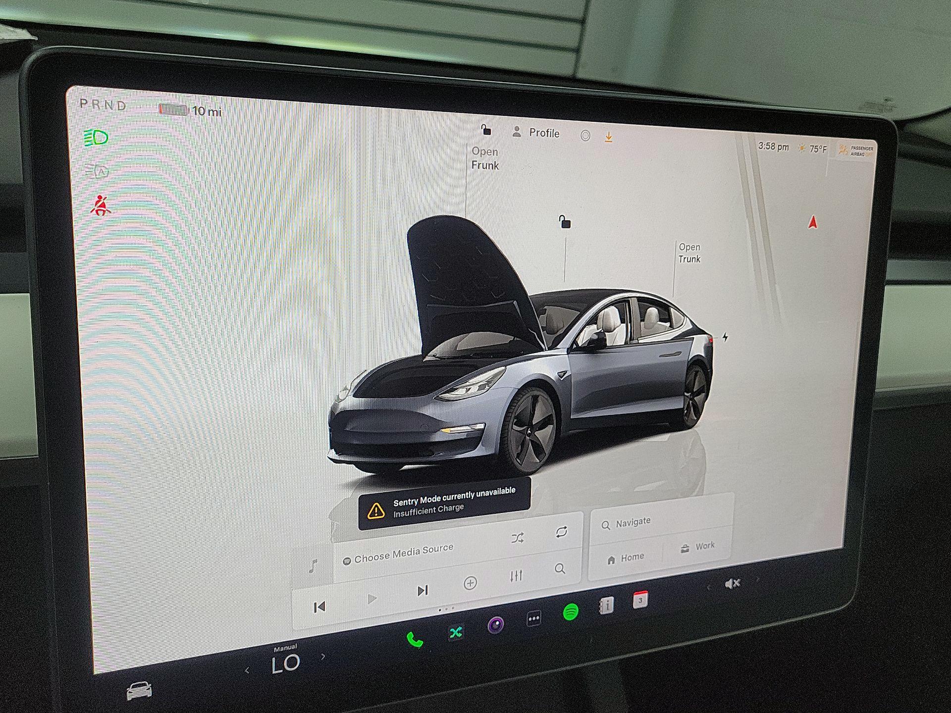 Thumbnail: 2022 Tesla Model 3 - 14