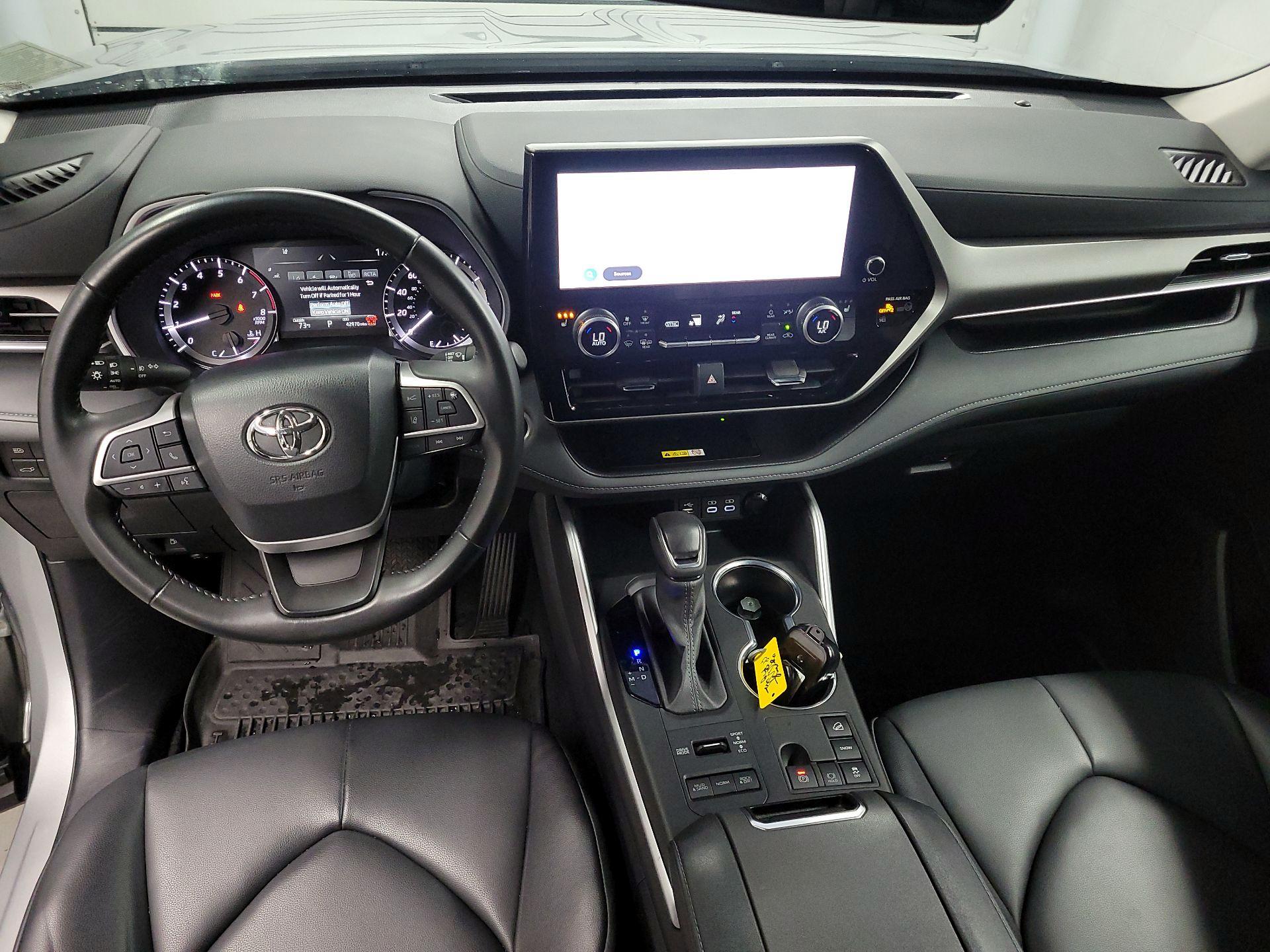 Thumbnail: 2024 Toyota Highlander - 9