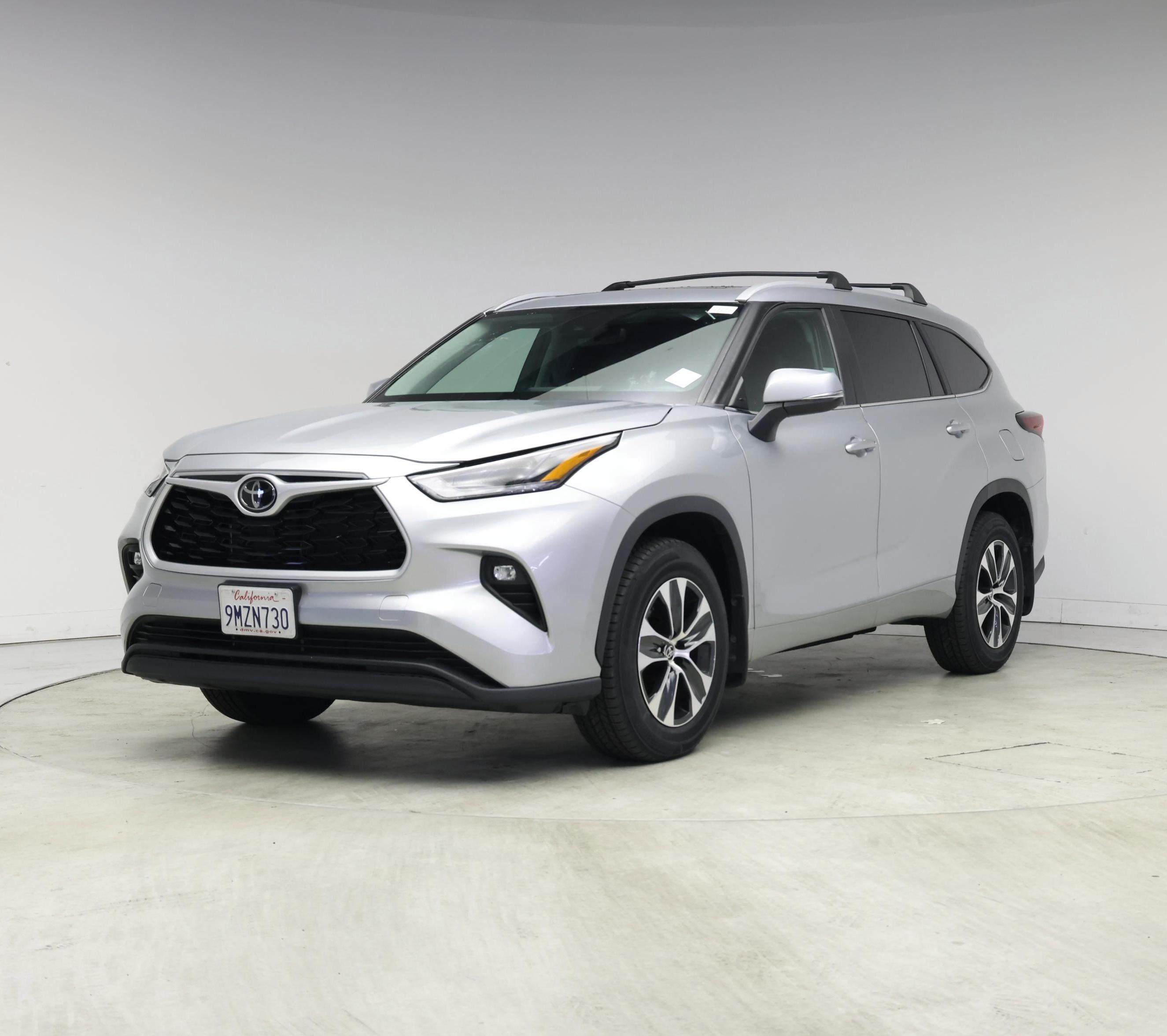 Thumbnail: 2024 Toyota Highlander - 4