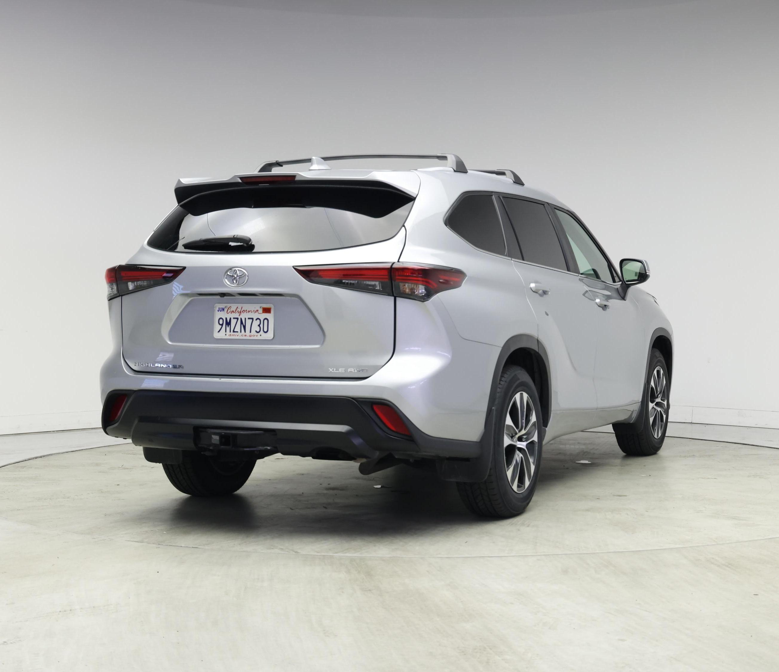 Thumbnail: 2024 Toyota Highlander - 8