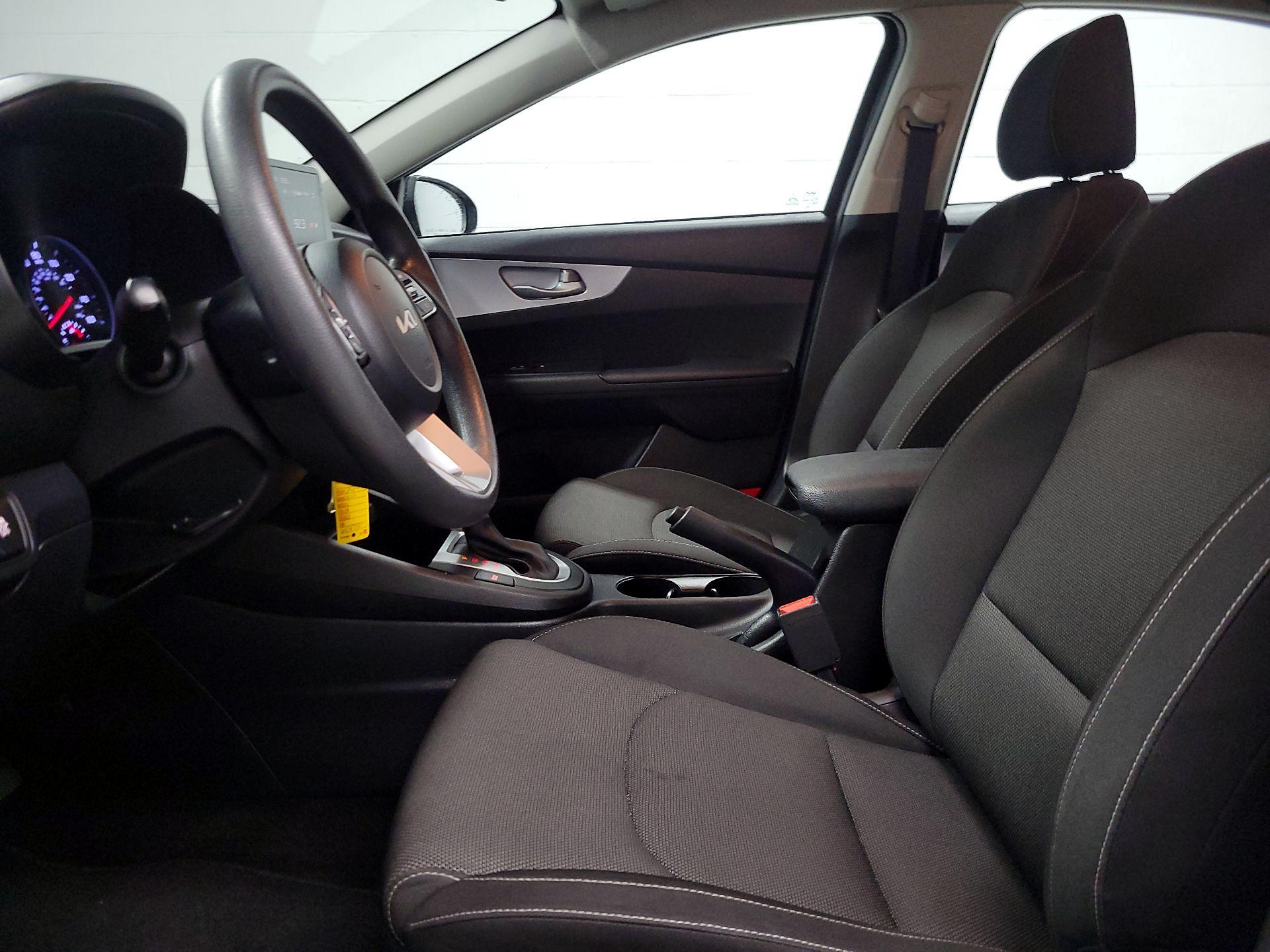 Thumbnail: 2024 Kia Forte - 11