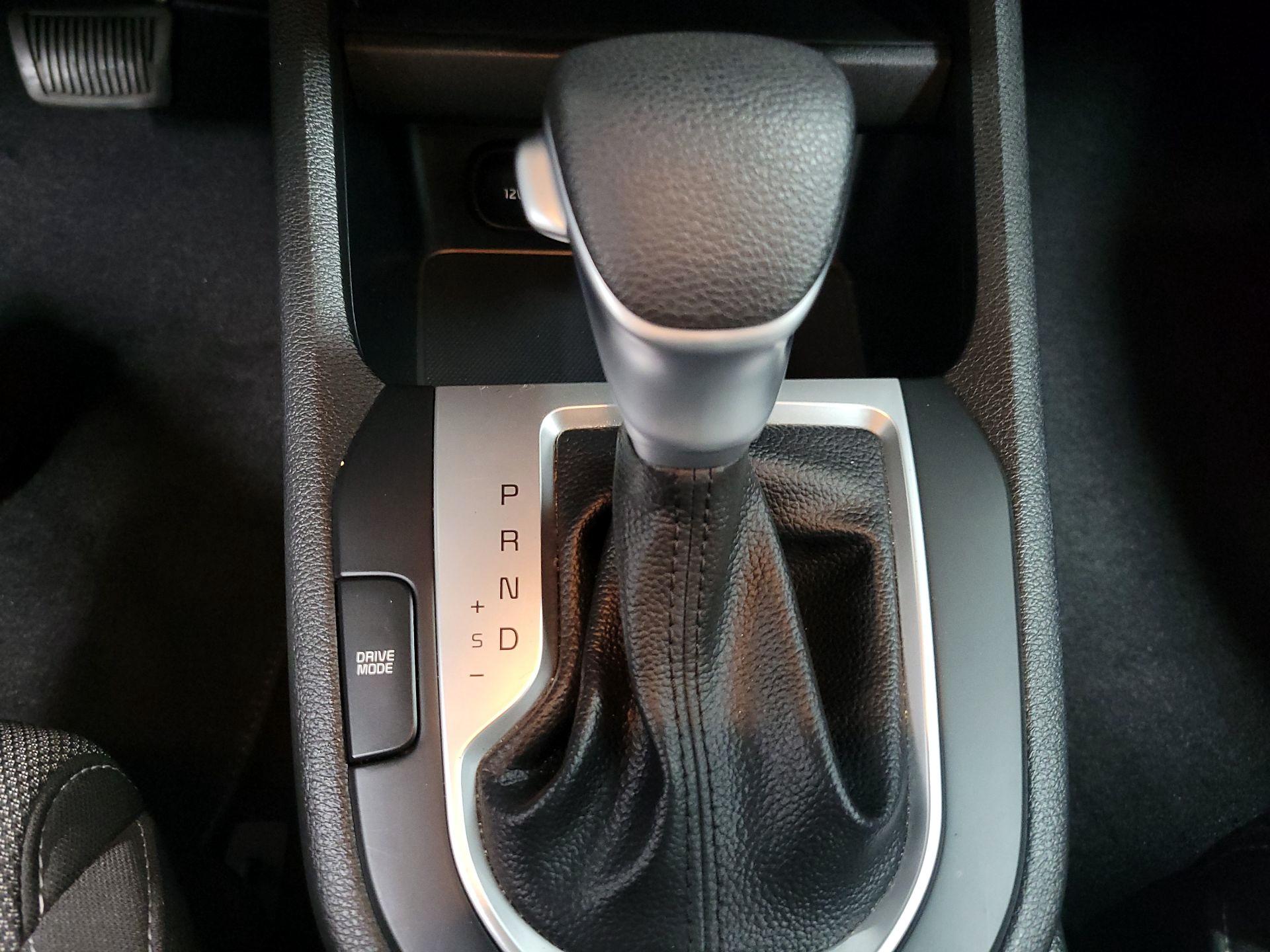 Thumbnail: 2024 Kia Forte - 17