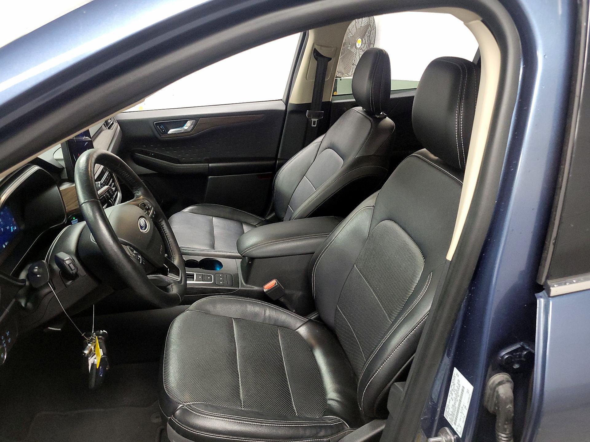 Thumbnail: 2020 Ford Escape - 11