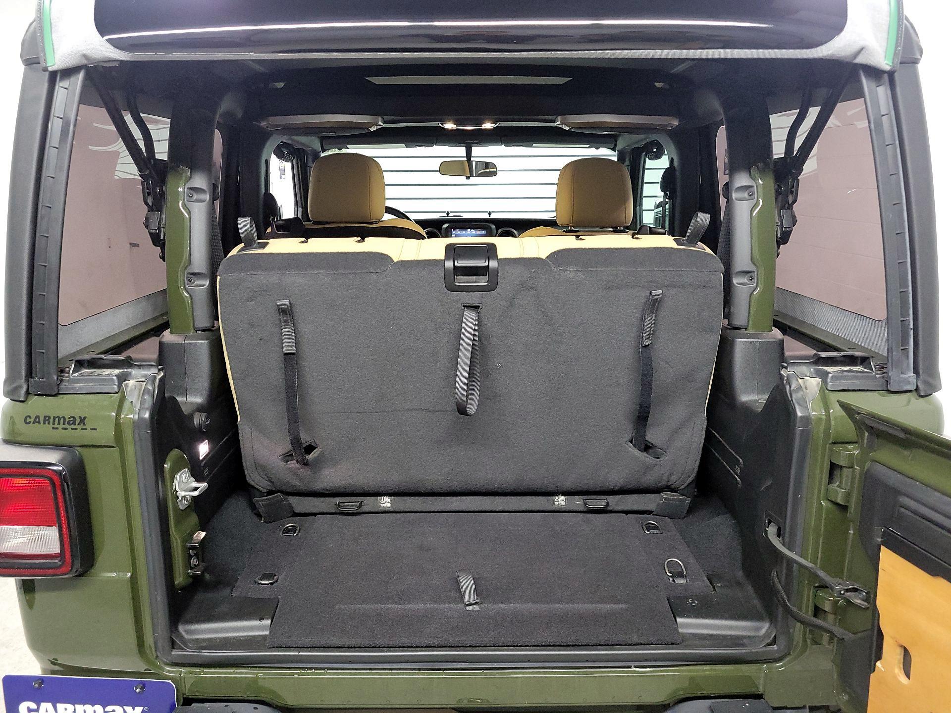 Thumbnail: 2023 Jeep Wrangler - 19