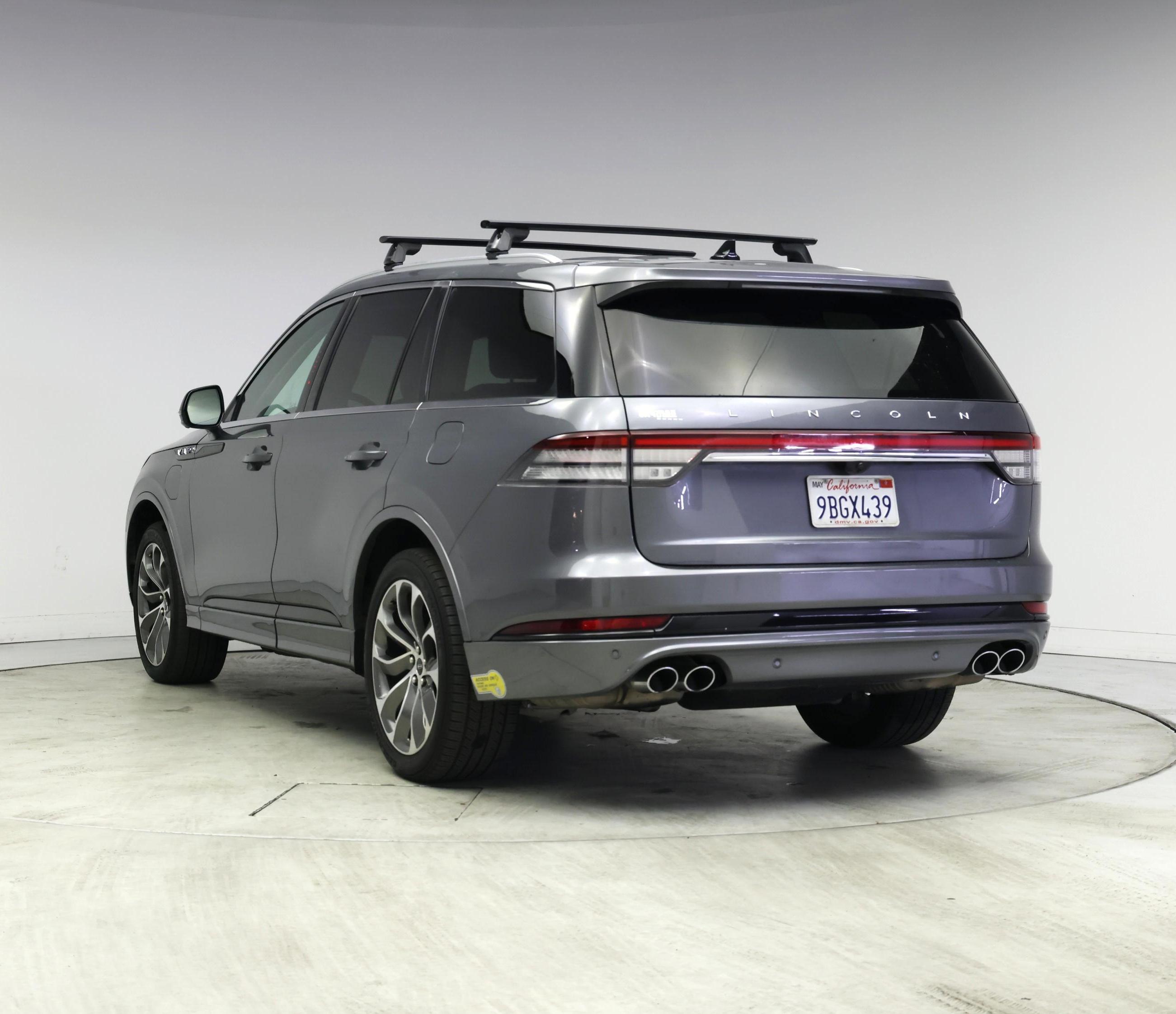 Thumbnail: 2022 Lincoln Aviator - 2
