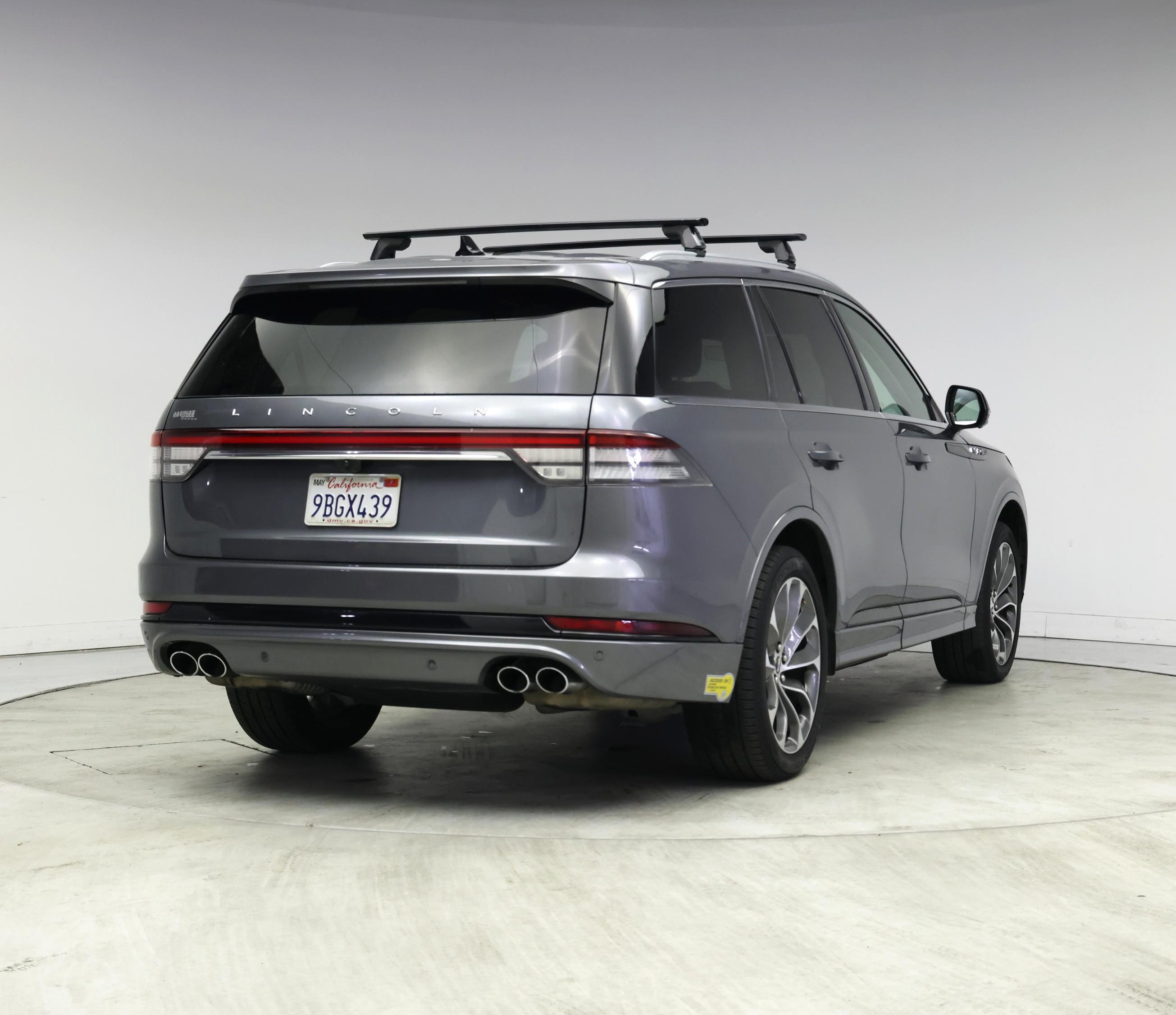 Thumbnail: 2022 Lincoln Aviator - 8