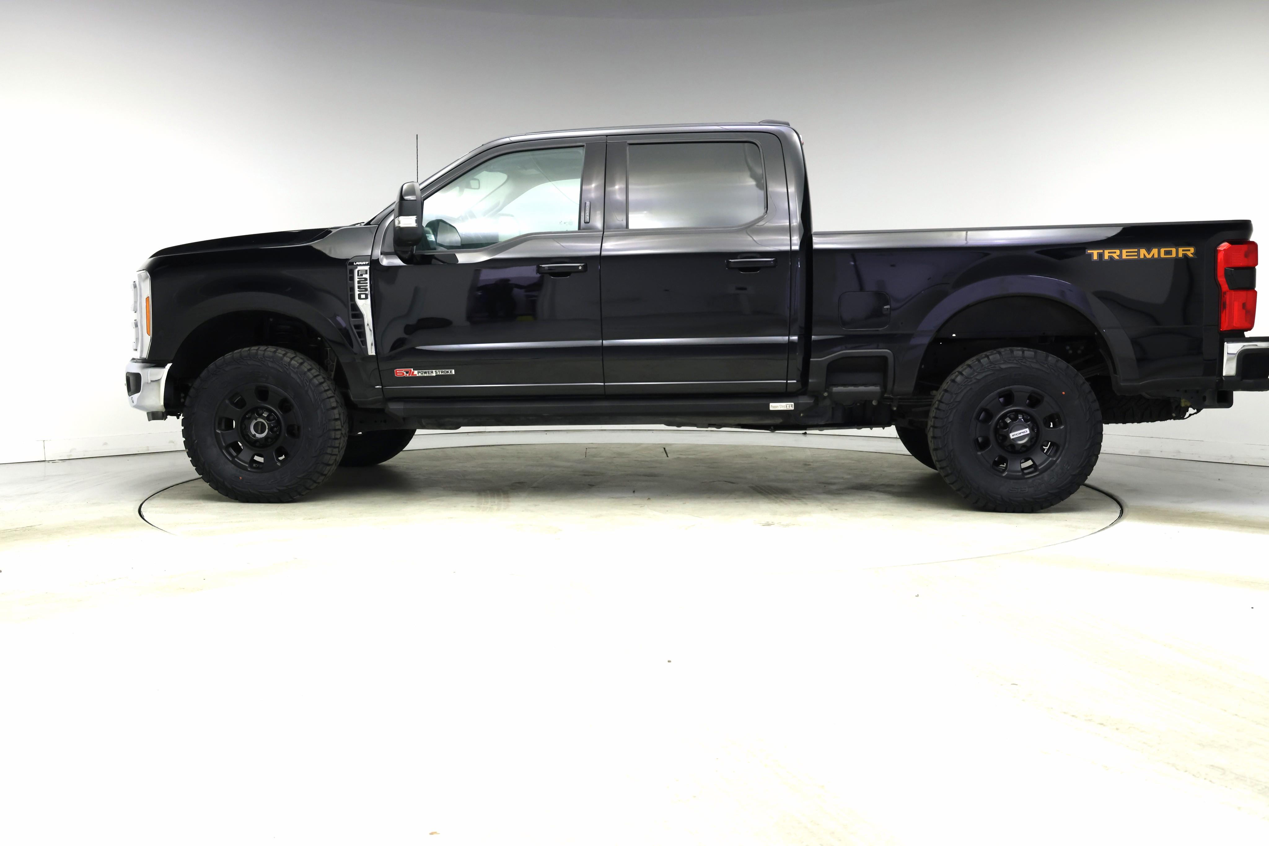 Thumbnail: 2023 Ford F-250 - 3