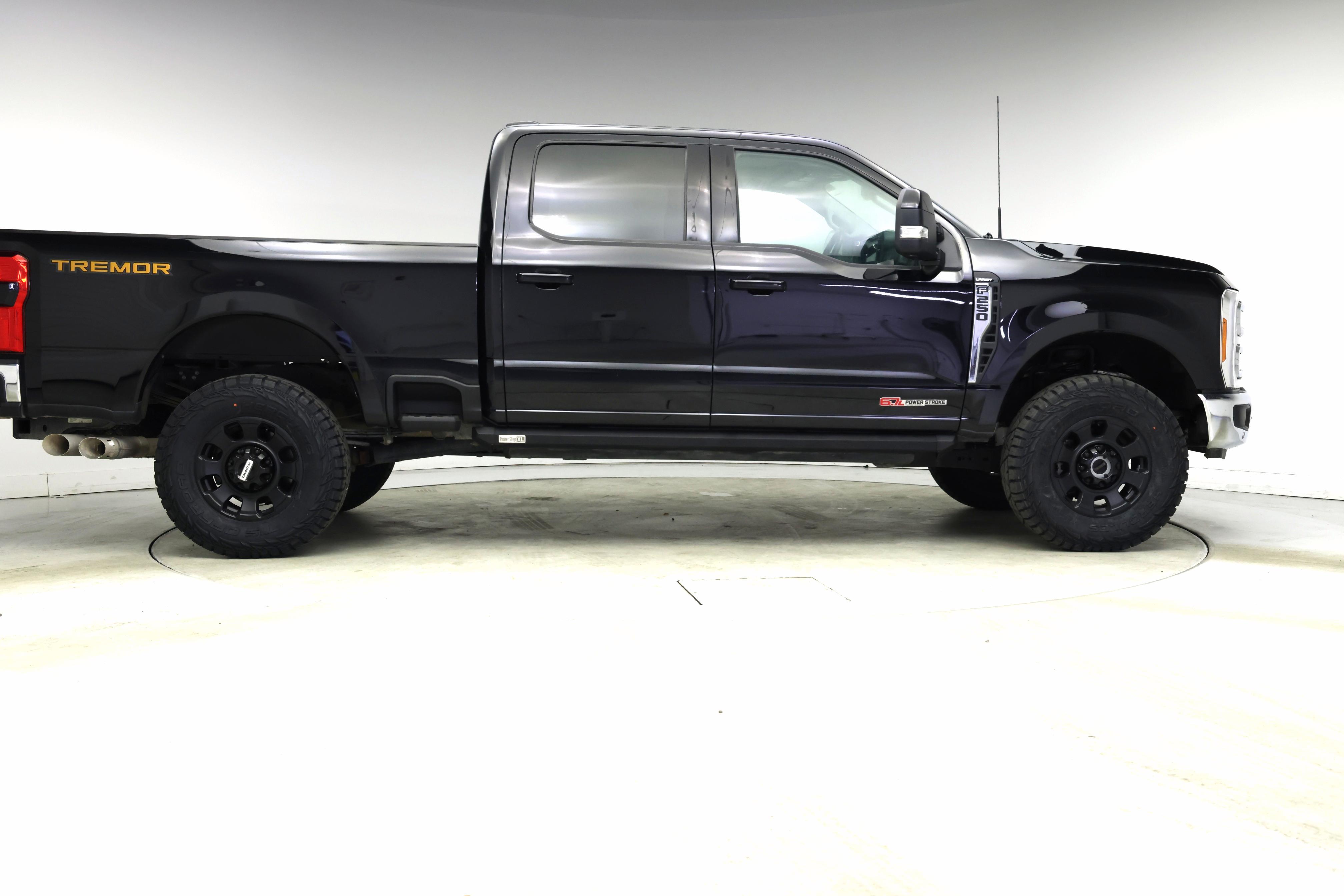 Thumbnail: 2023 Ford F-250 - 7